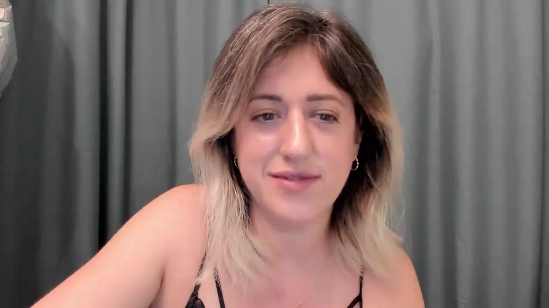 Gallery image thumbnail from SweetDelia_'s myfreecams stream on, 08/20/2026, 02:00 image 6 of 20