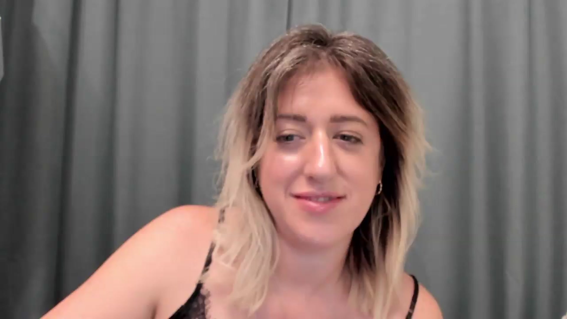 Gallery image thumbnail from SweetDelia_'s myfreecams stream on, 08/21/2026, 24:18 image 14 of 20