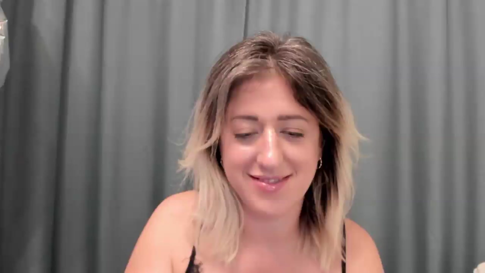 Gallery image thumbnail from SweetDelia_'s myfreecams stream on, 08/21/2026, 24:18 image 20 of 20