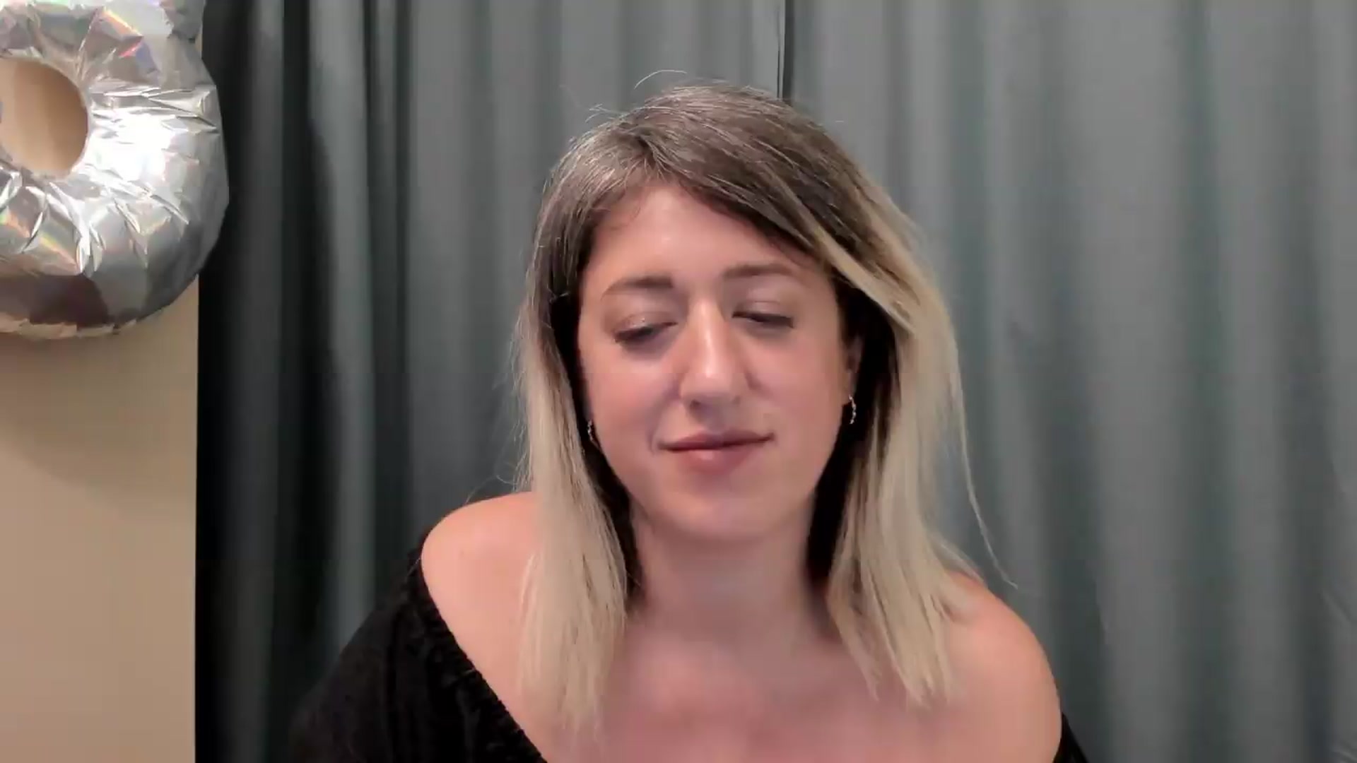 Gallery image thumbnail from SweetDelia_'s myfreecams stream on, 08/24/2026, 02:31 image 15 of 20