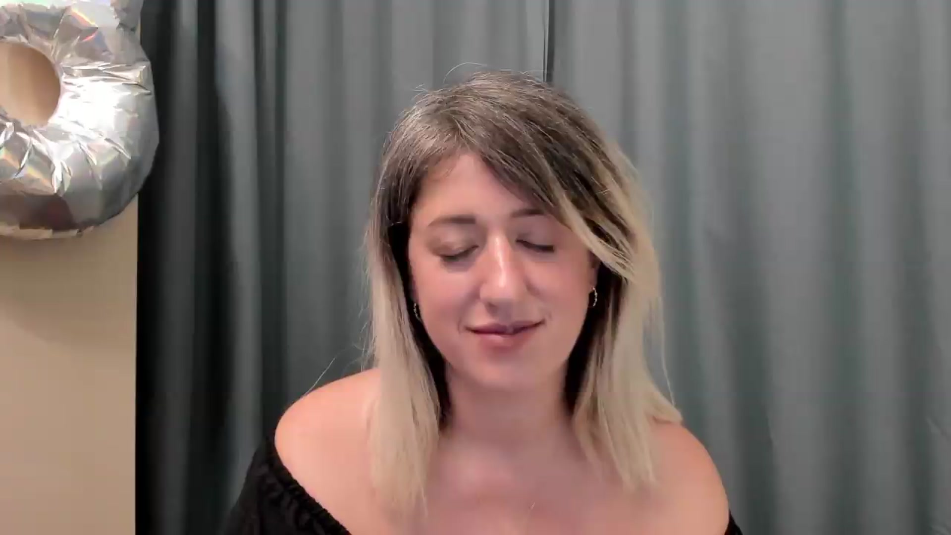 Gallery image thumbnail from SweetDelia_'s myfreecams stream on, 08/24/2026, 02:31 image 14 of 20