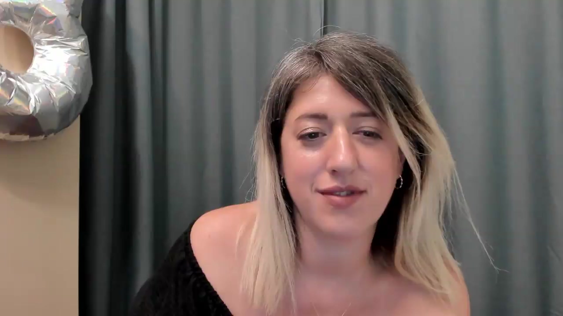 Gallery image thumbnail from SweetDelia_'s myfreecams stream on, 08/24/2026, 02:31 image 11 of 20