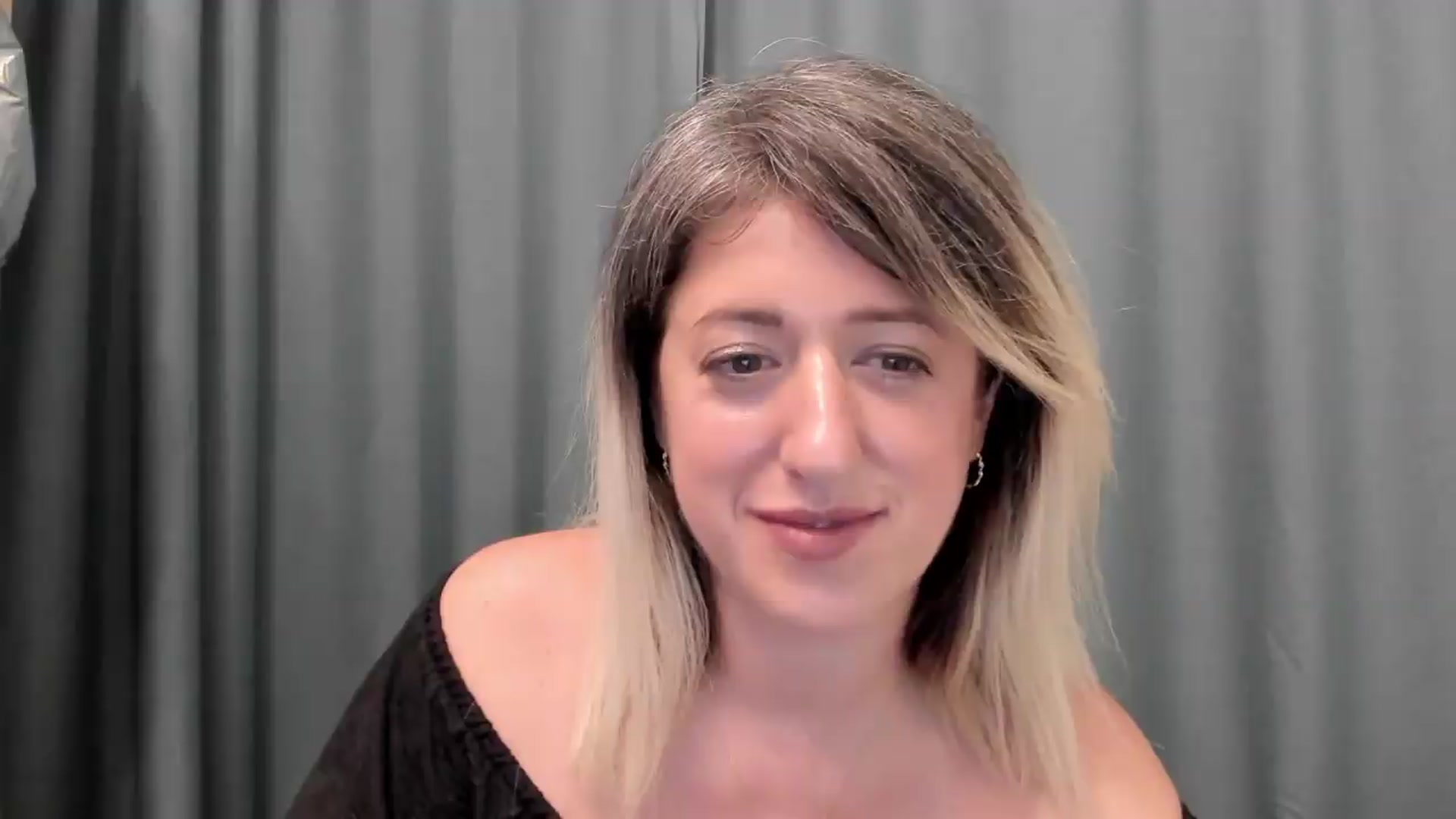Gallery image thumbnail from SweetDelia_'s myfreecams stream on, 08/24/2026, 02:31 image 2 of 20