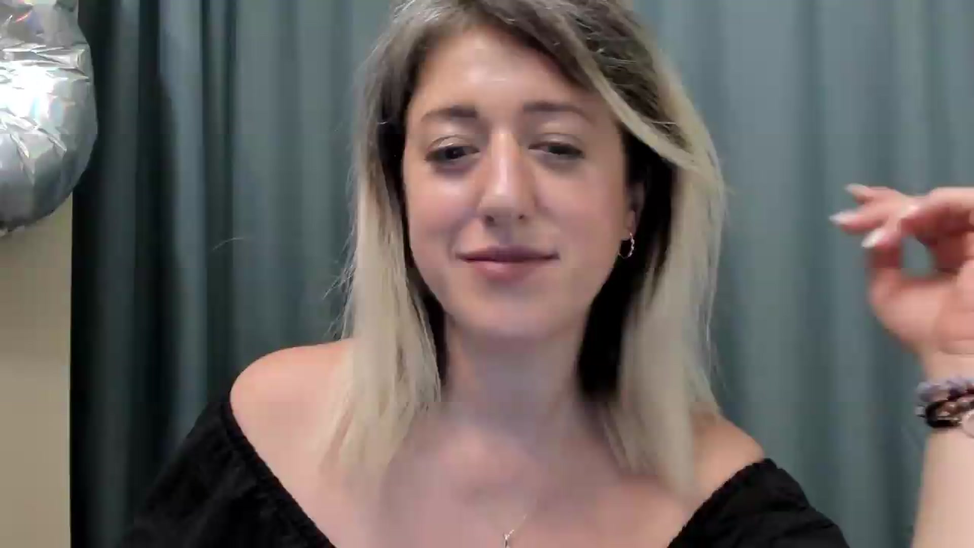 Gallery image thumbnail from SweetDelia_'s myfreecams stream on, 08/24/2026, 02:31 image 19 of 20