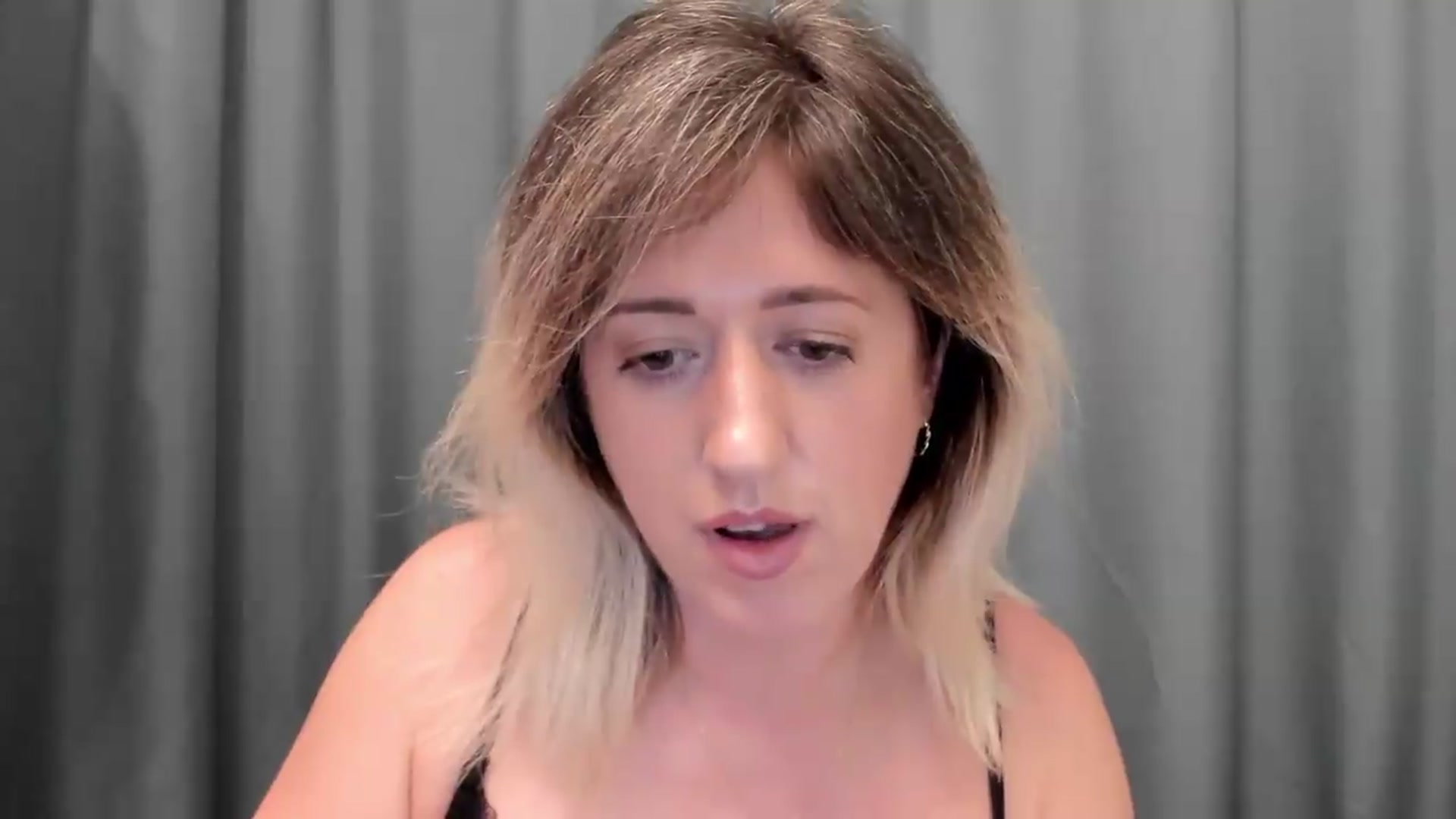 Gallery image thumbnail from SweetDelia_'s myfreecams stream on, 08/27/2026, 01:41 image 19 of 20