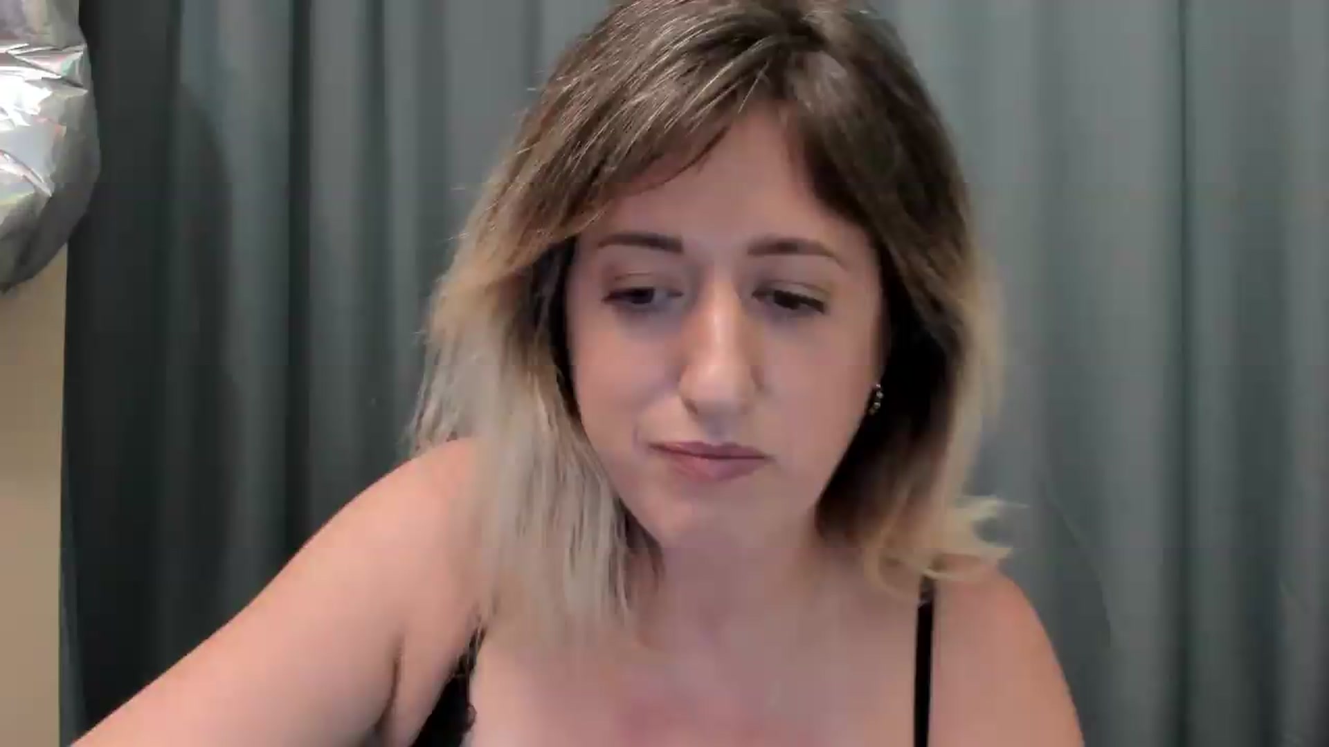 Gallery image thumbnail from SweetDelia_'s myfreecams stream on, 08/27/2026, 01:41 image 2 of 20