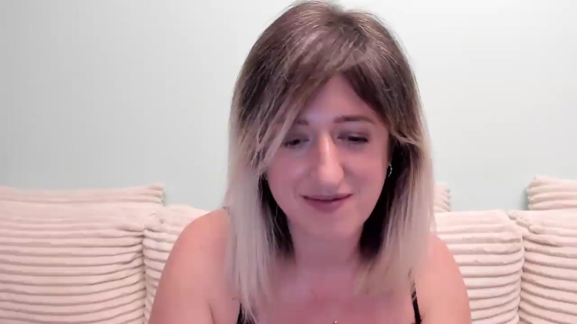 Gallery image thumbnail from SweetDelia_'s myfreecams stream on, 08/31/2026, 01:01 image 6 of 20