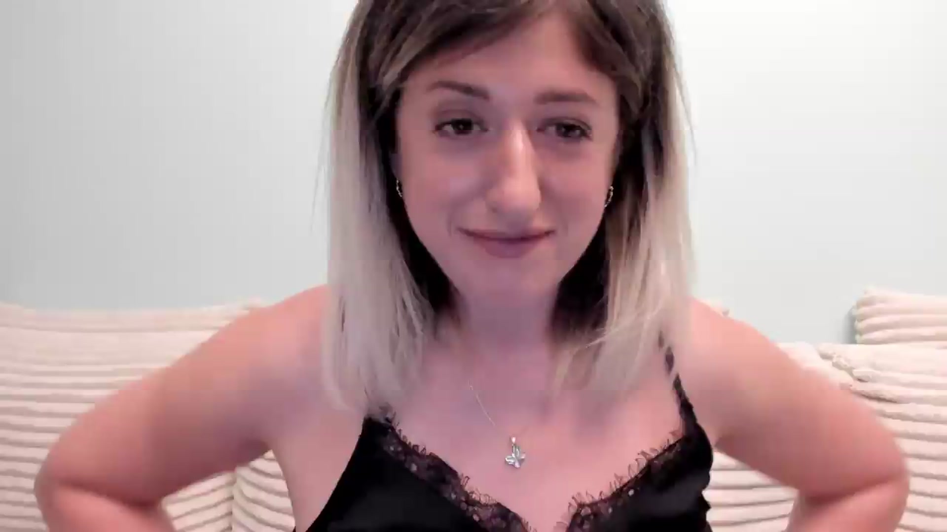 Gallery image thumbnail from SweetDelia_'s myfreecams stream on, 08/31/2026, 01:01 image 18 of 20