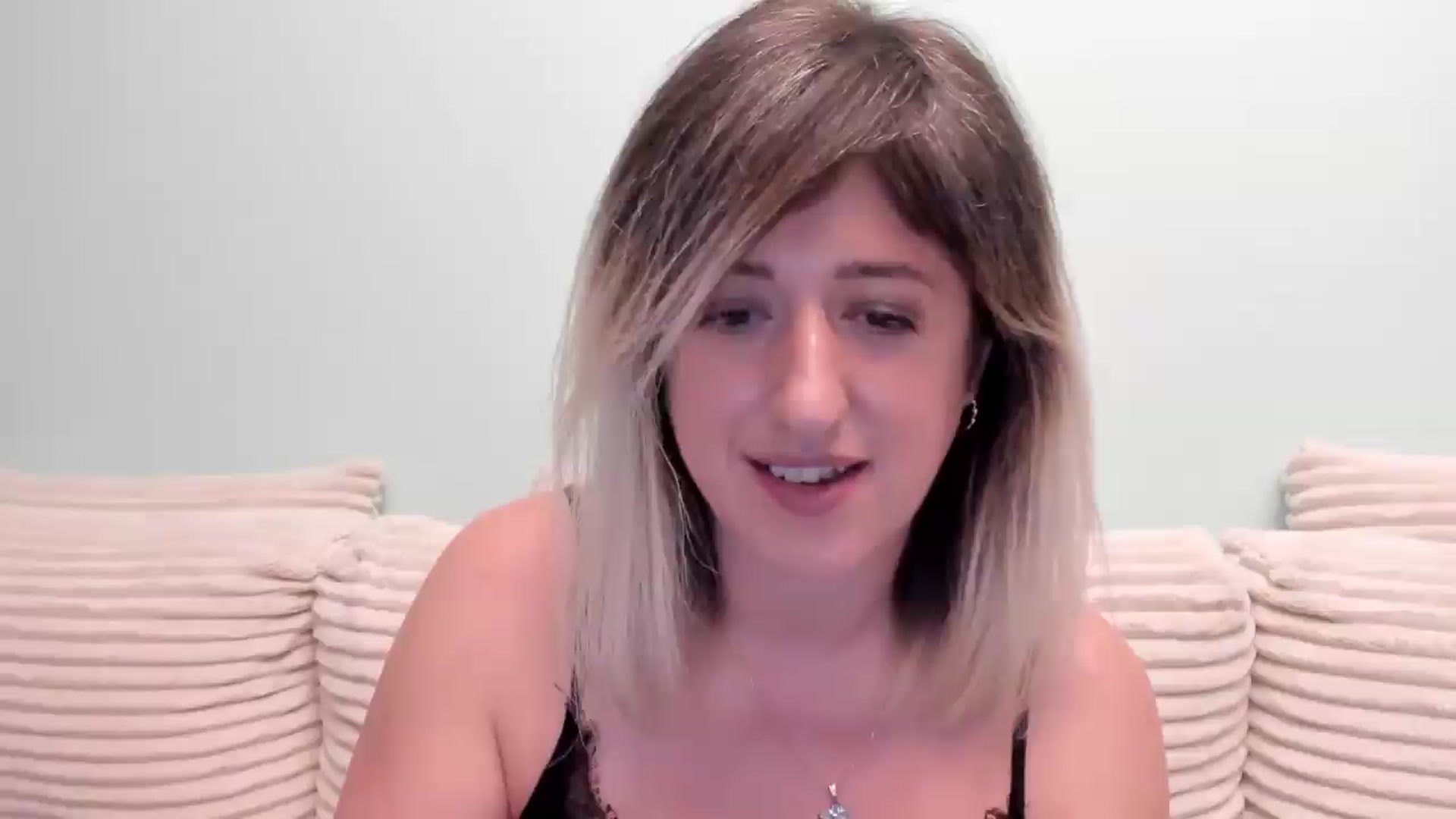 Gallery image thumbnail from SweetDelia_'s myfreecams stream on, 08/31/2026, 01:01 image 2 of 20