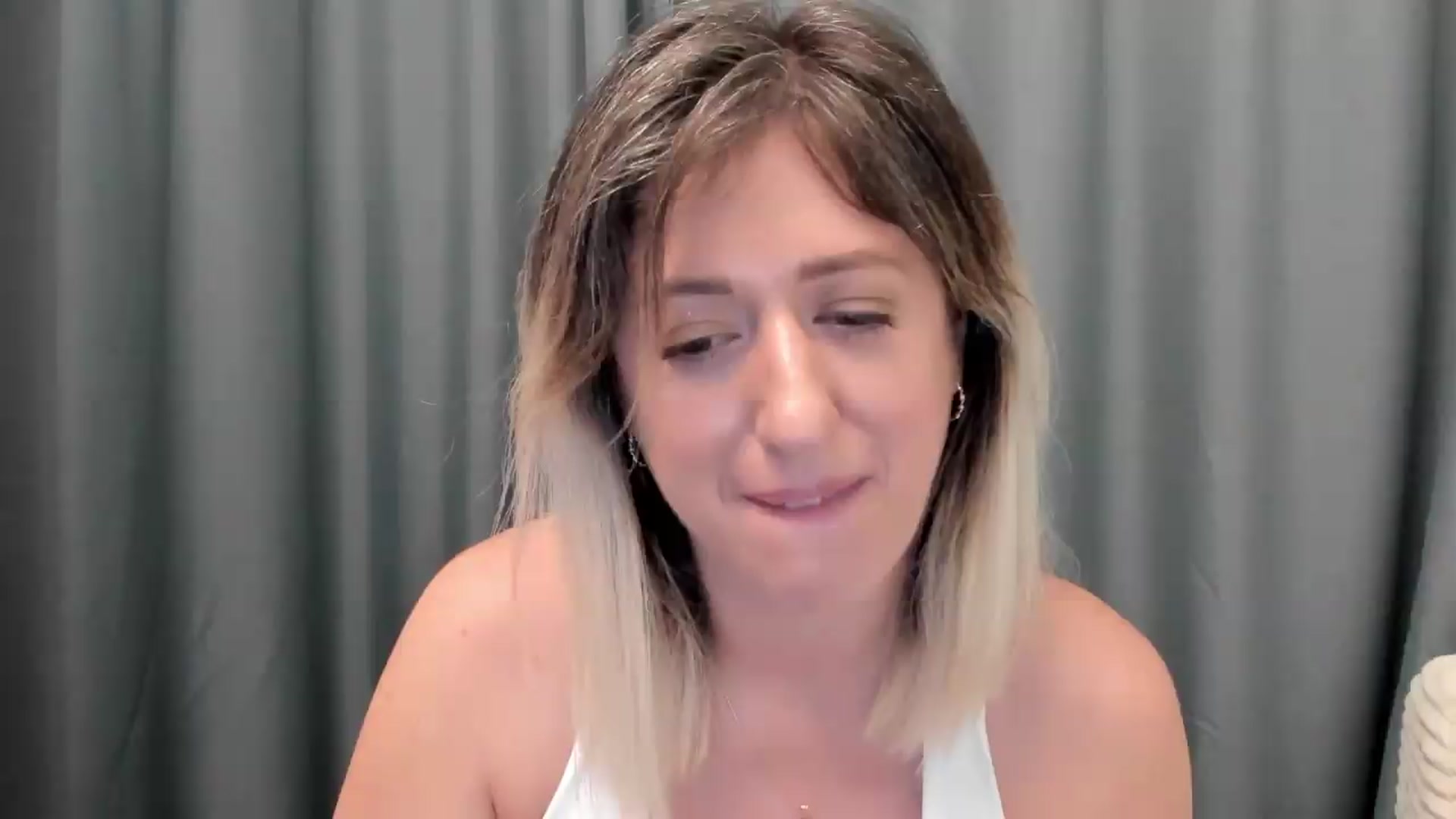 Gallery image thumbnail from SweetDelia_'s myfreecams stream on, 09/03/2026, 02:02 image 16 of 20