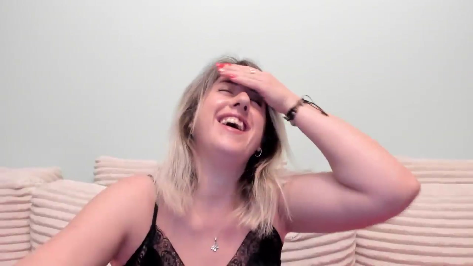 Gallery image thumbnail from SweetDelia_'s myfreecams stream on, 09/11/2026, 24:19 image 15 of 20