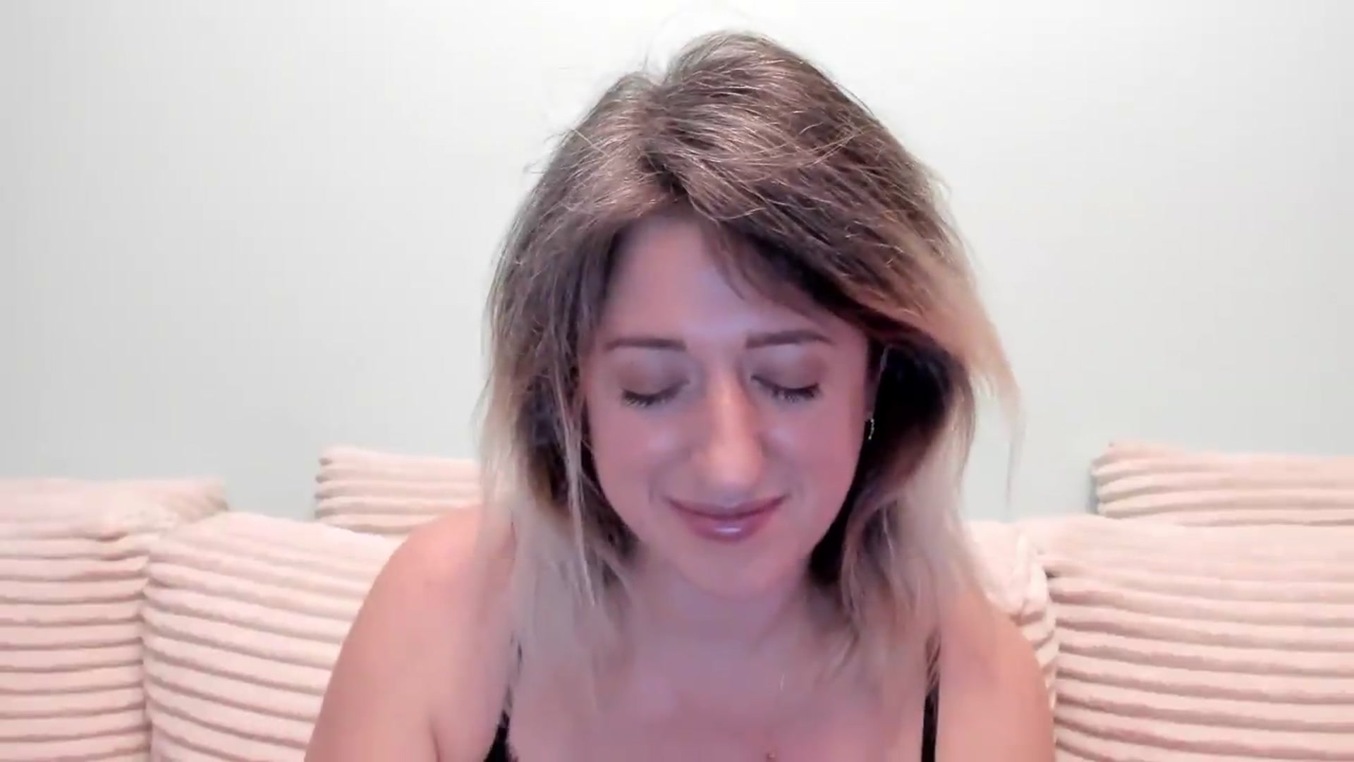 Gallery image thumbnail from SweetDelia_'s myfreecams stream on, 09/11/2026, 24:19 image 5 of 20