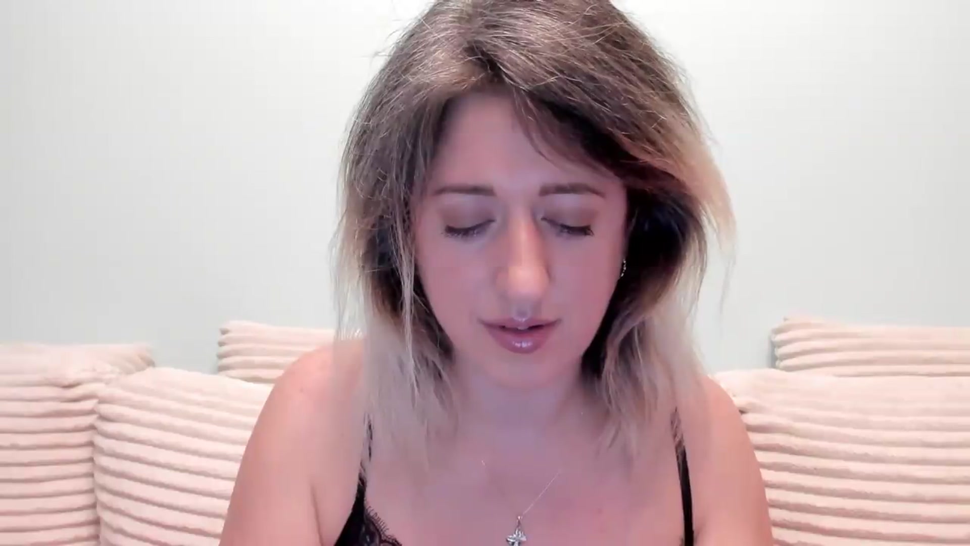 Gallery image thumbnail from SweetDelia_'s myfreecams stream on, 09/11/2026, 24:19 image 2 of 20