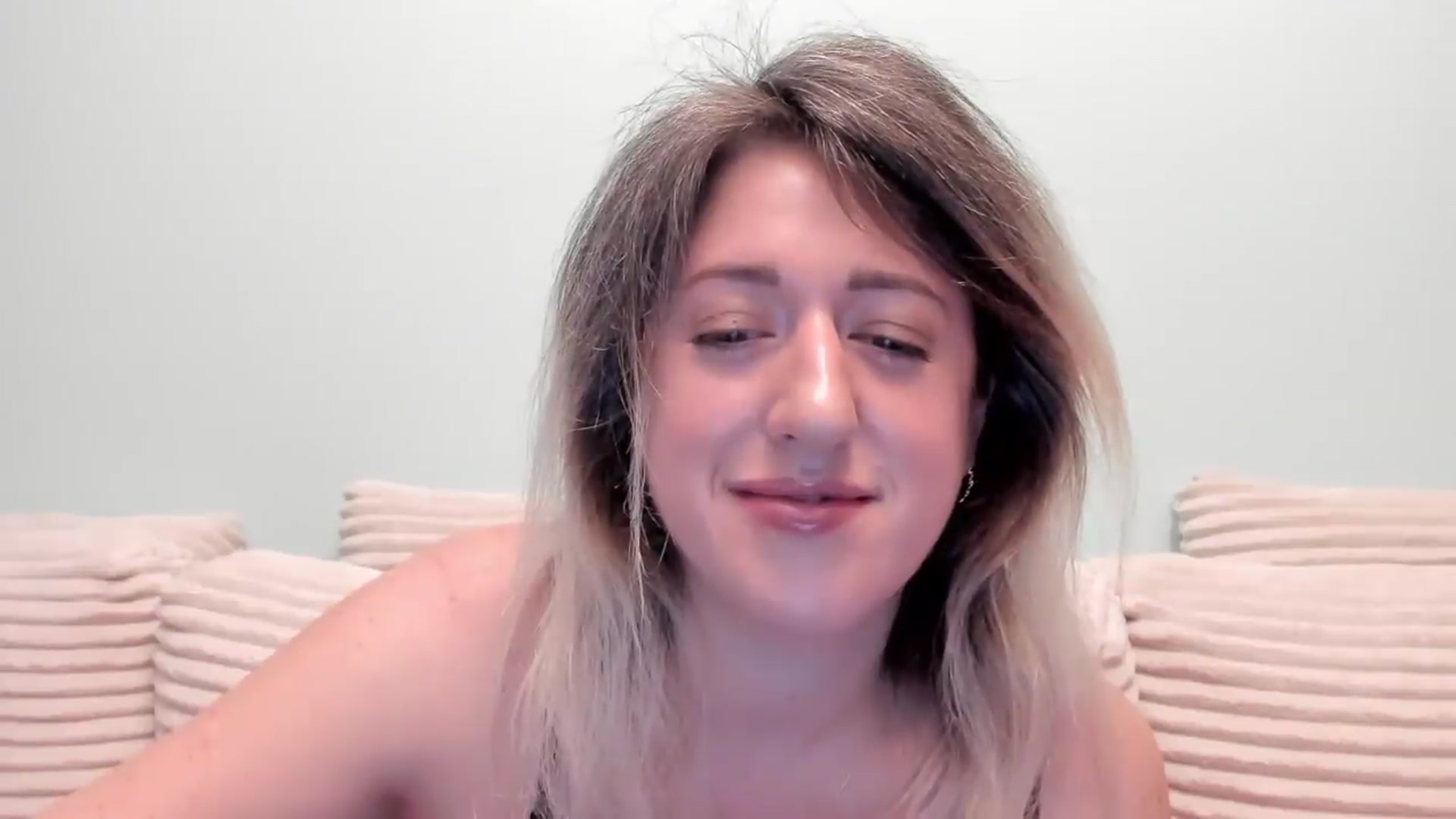 Gallery image thumbnail from SweetDelia_'s myfreecams stream on, 09/11/2026, 24:19 image 4 of 20