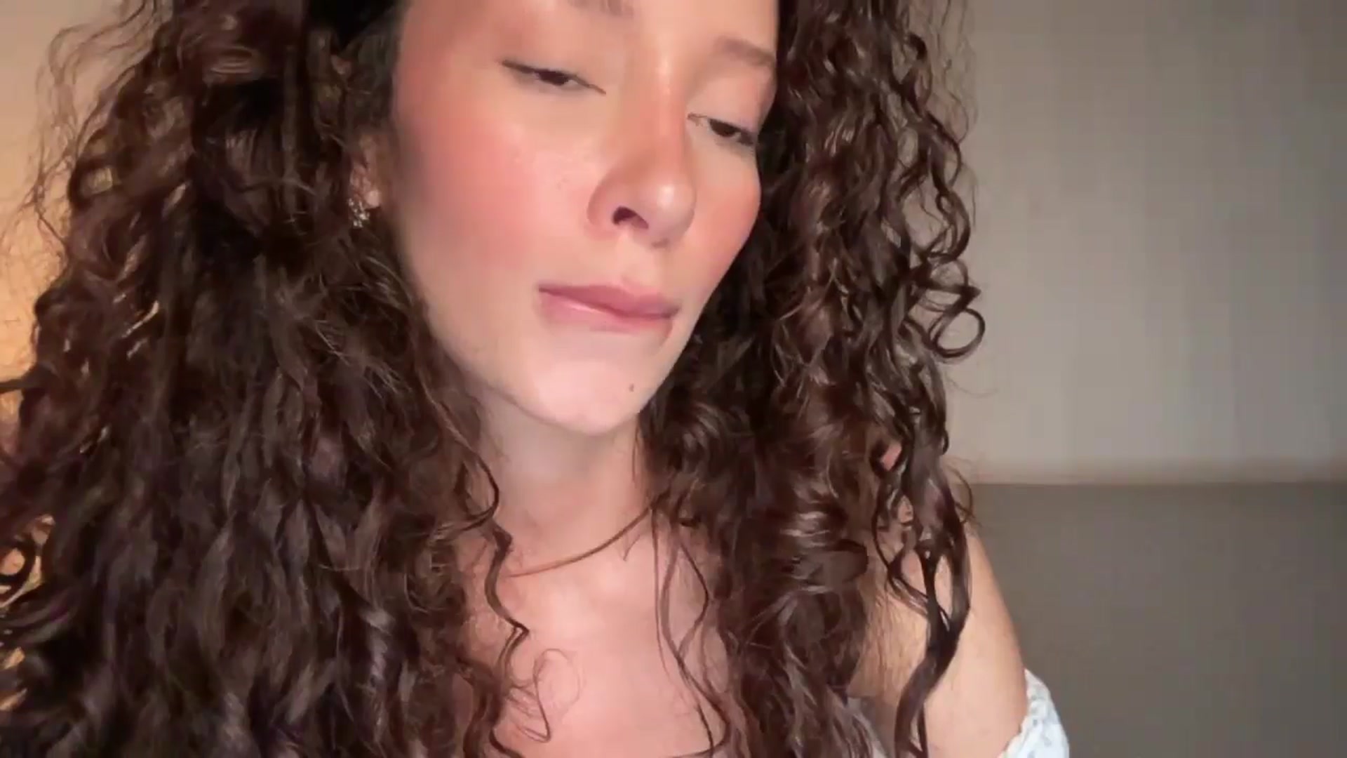 Gallery image thumbnail from SweetEllie's myfreecams stream on, 02/16/2026, 02:33 image 9 of 20