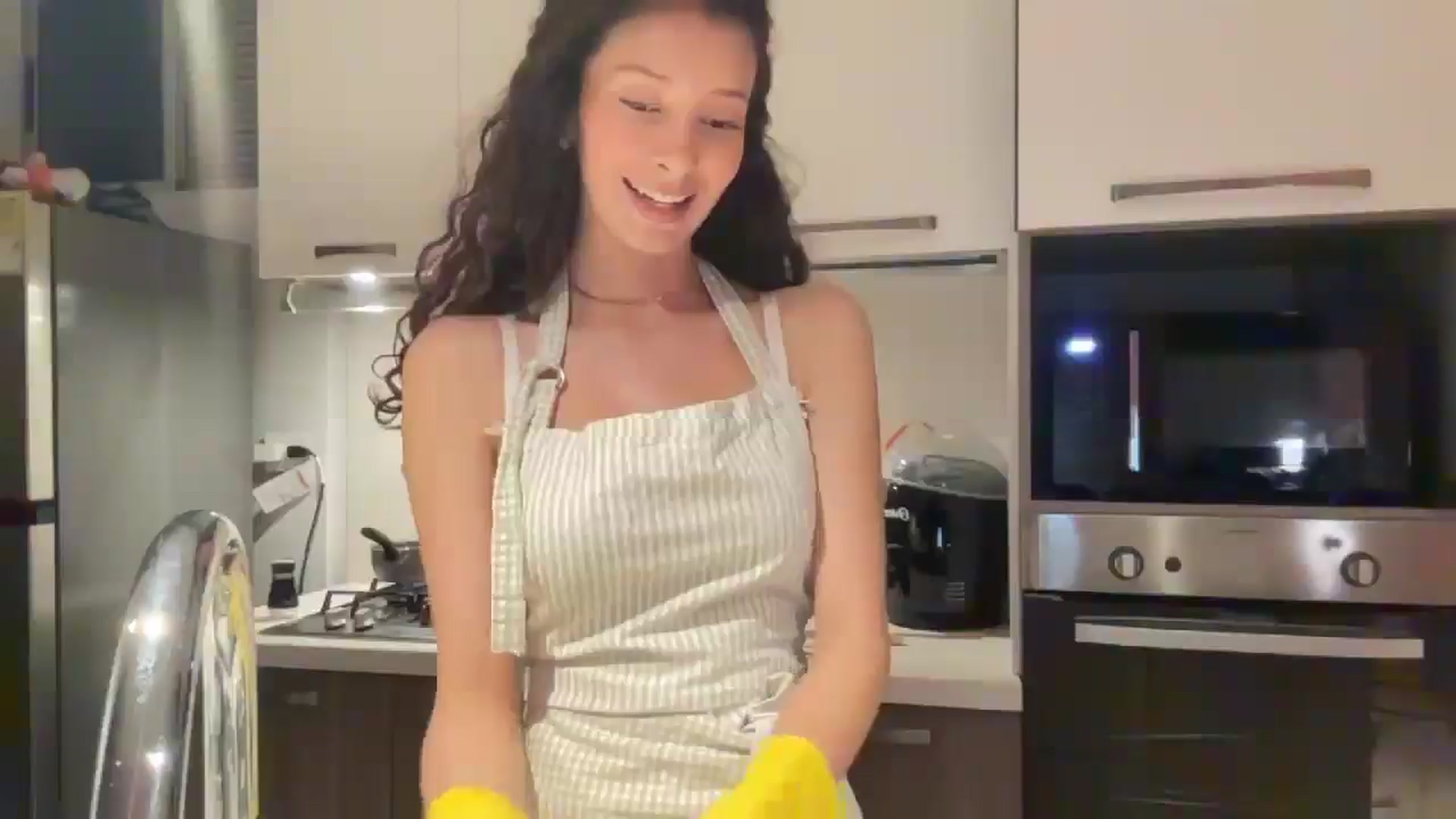 Gallery image thumbnail from SweetEllie's myfreecams stream on, 02/16/2026, 05:46 image 9 of 20