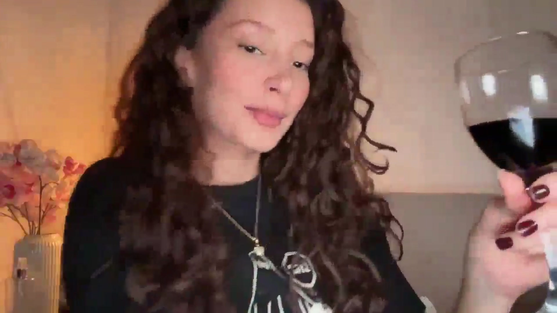 Gallery image thumbnail from SweetEllie's myfreecams stream on, 02/20/2026, 24:00 image 11 of 20