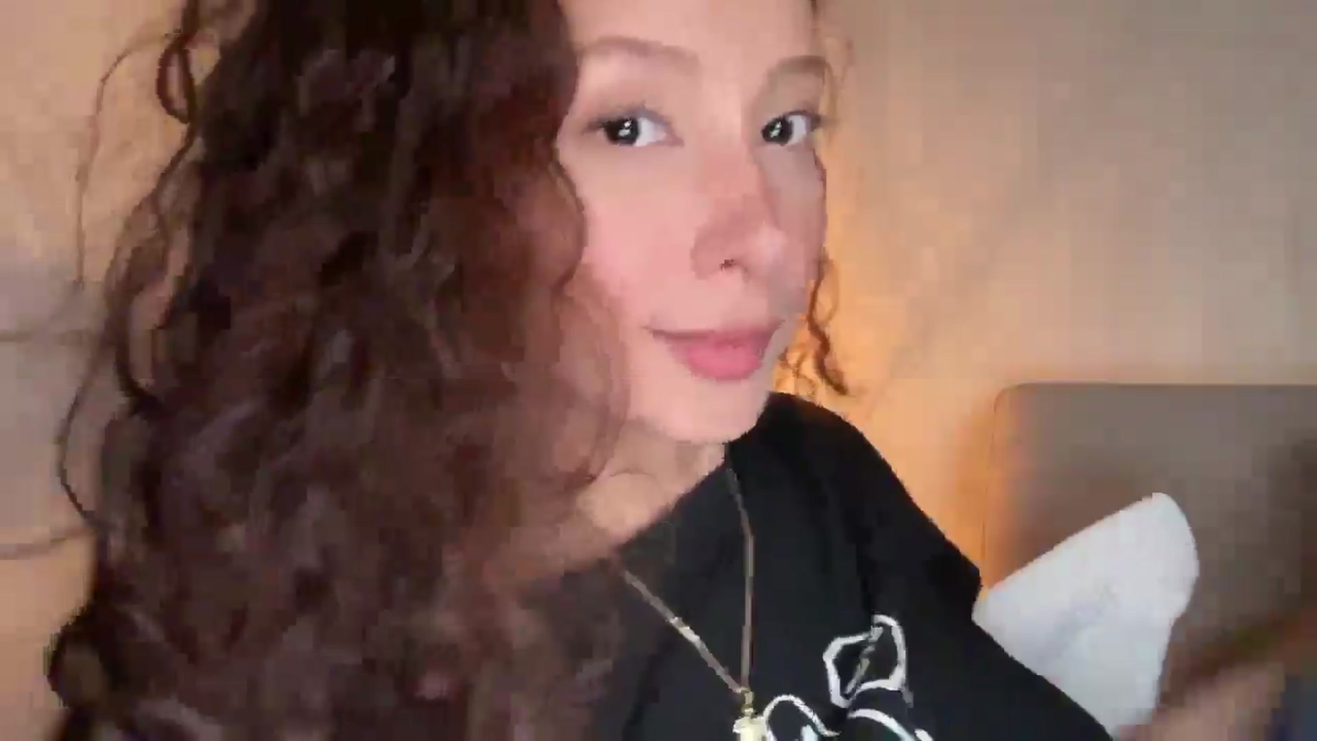 Gallery image thumbnail from SweetEllie's myfreecams stream on, 02/20/2026, 24:20 image 19 of 20