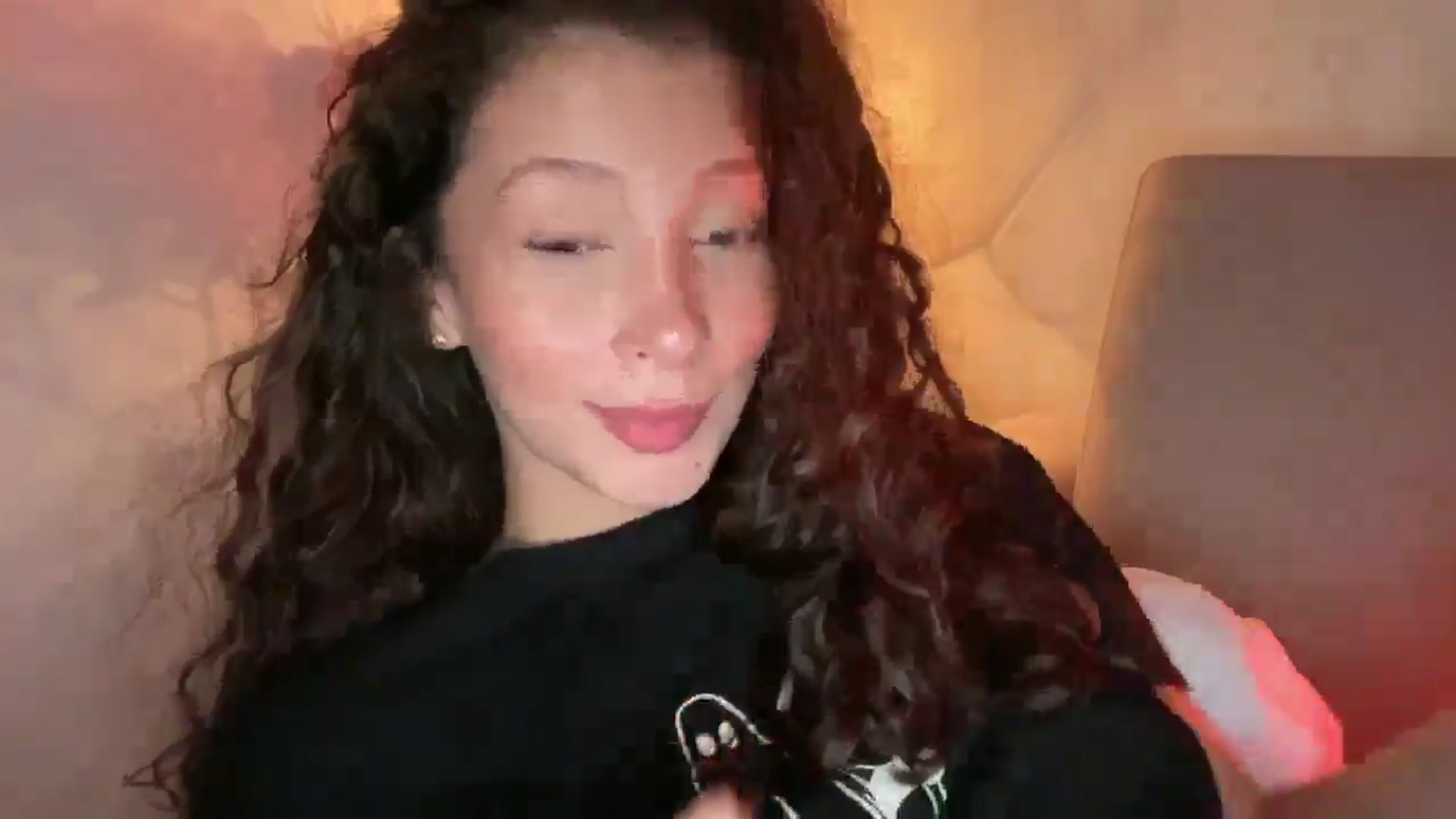 Gallery image thumbnail from SweetEllie's myfreecams stream on, 02/20/2026, 03:13 image 5 of 20