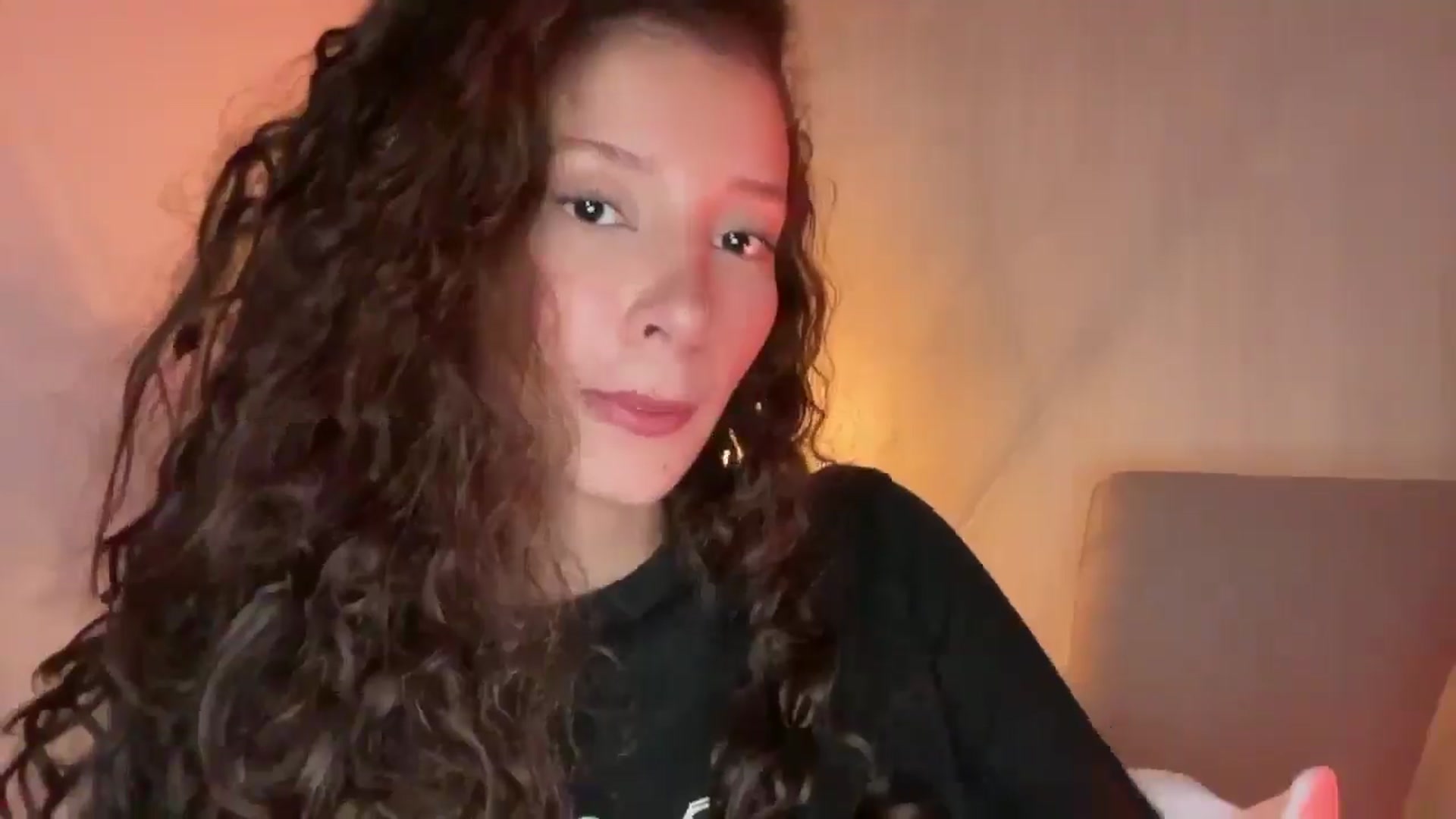 Gallery image thumbnail from SweetEllie's myfreecams stream on, 02/20/2026, 03:13 image 2 of 20