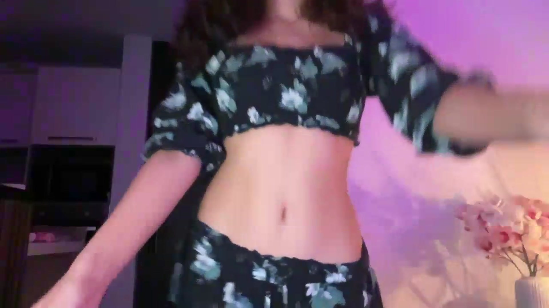 Gallery image thumbnail from SweetEllie's myfreecams stream on, 05/24/2026, 09:45 image 8 of 20