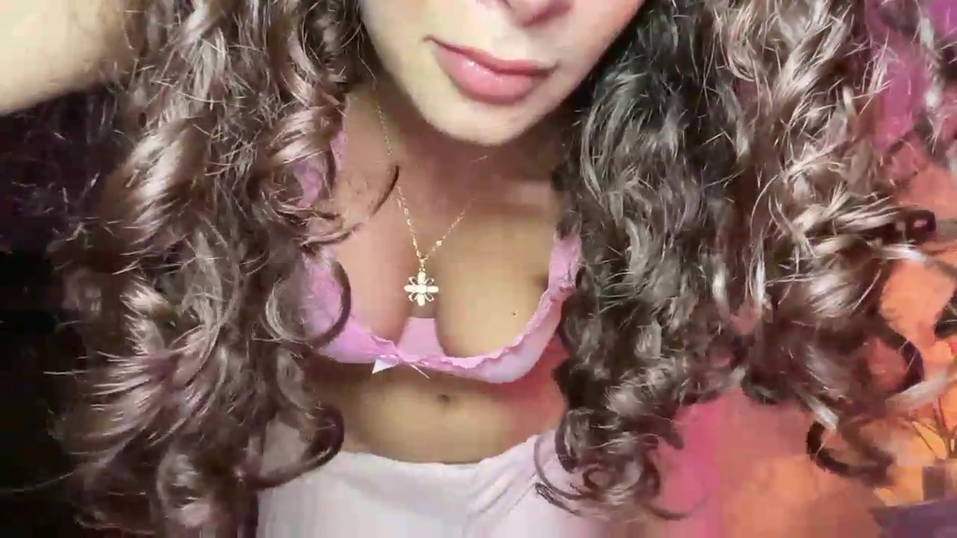 Gallery image thumbnail from SweetEllie's myfreecams stream on, 05/31/2026, 06:04 image 7 of 20