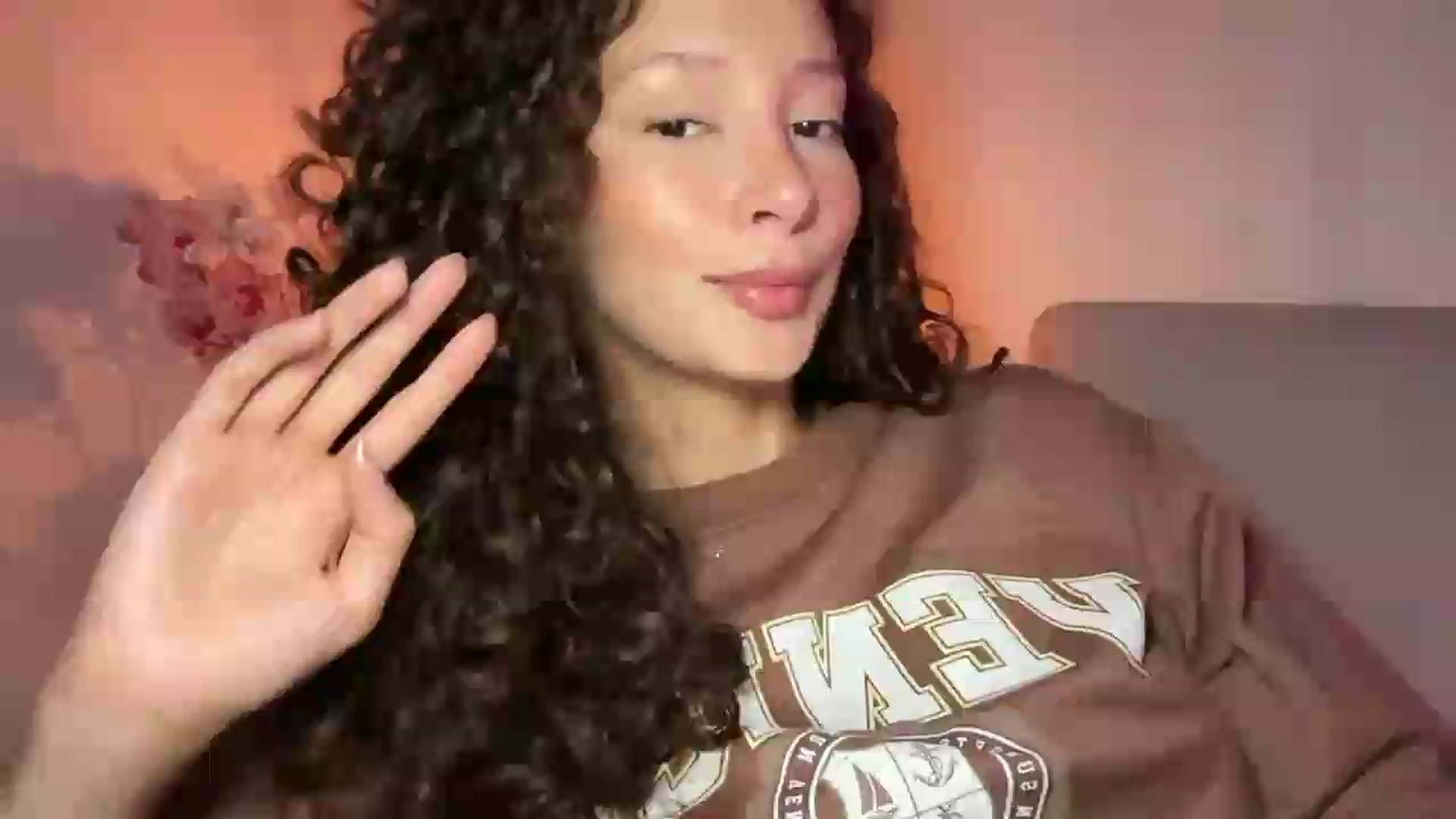 Gallery image thumbnail from SweetEllie's myfreecams stream on, 06/02/2026, 03:49 image 1 of 20