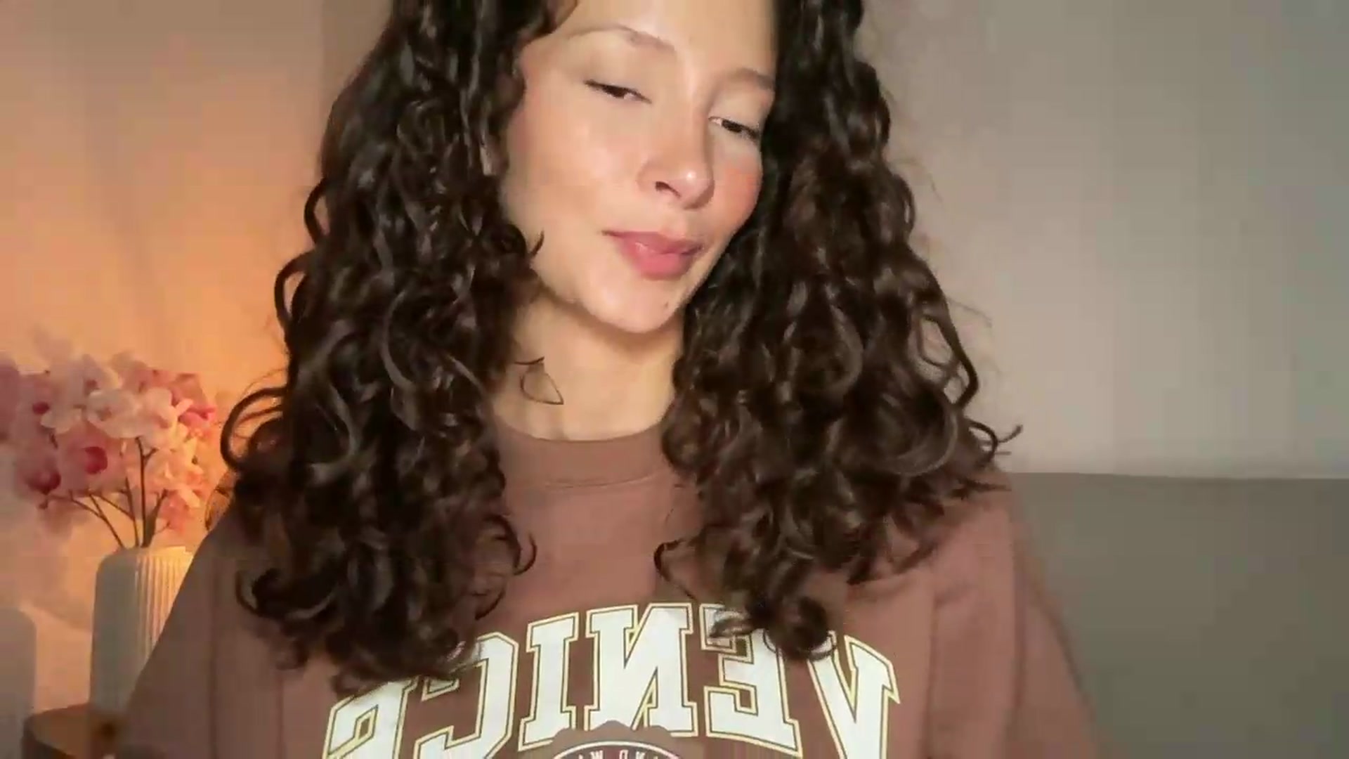 Gallery image thumbnail from SweetEllie's myfreecams stream on, 06/02/2026, 05:24 image 6 of 20