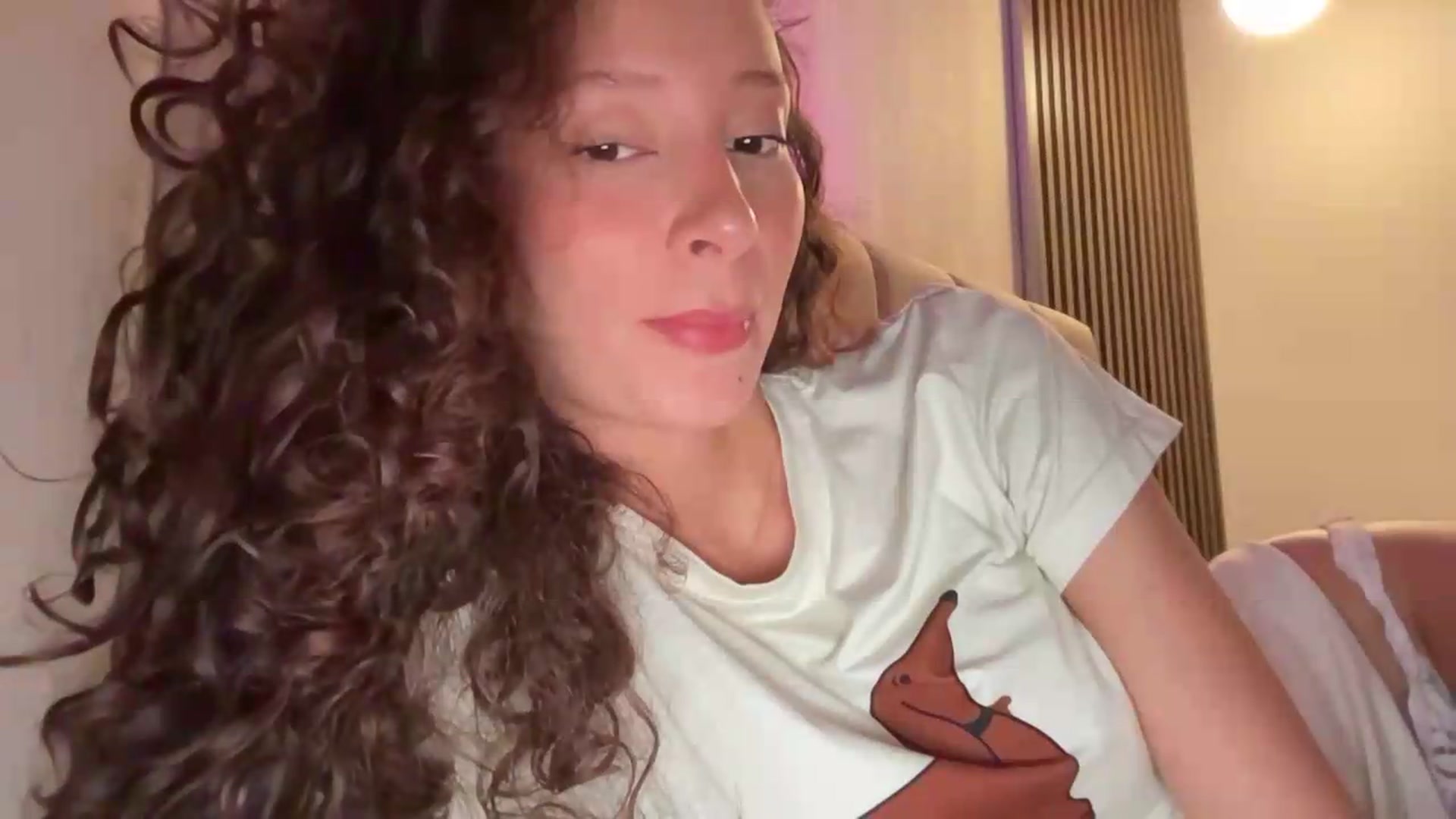 Gallery image thumbnail from SweetEllie's myfreecams stream on, 06/04/2026, 06:16 image 13 of 20