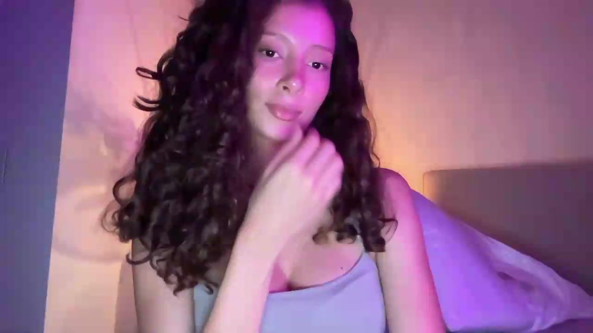 Gallery image thumbnail from SweetEllie's myfreecams stream on, 06/14/2026, 10:22 image 4 of 20