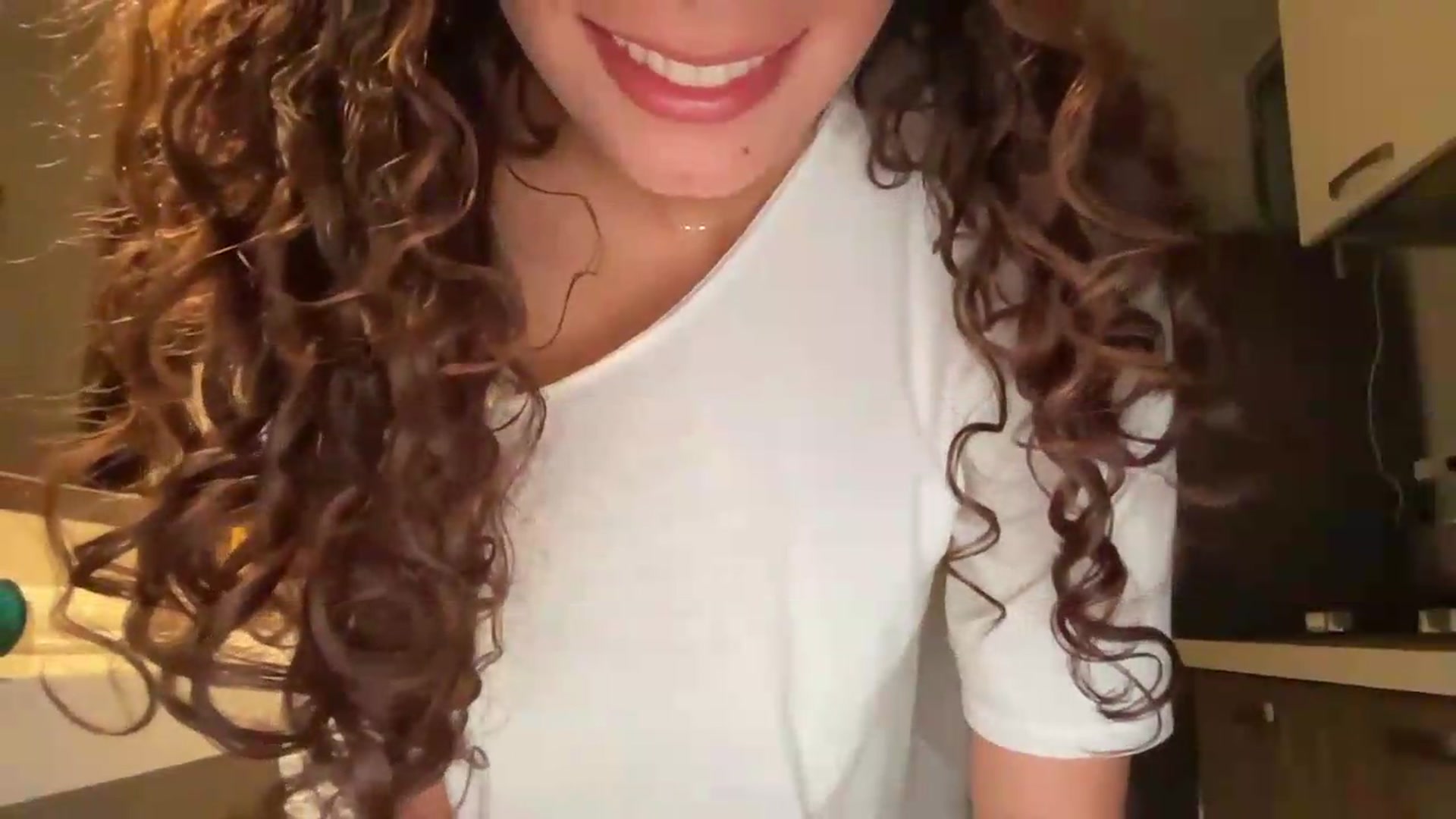Gallery image thumbnail from SweetEllie's myfreecams stream on, 06/16/2026, 06:22 image 9 of 20