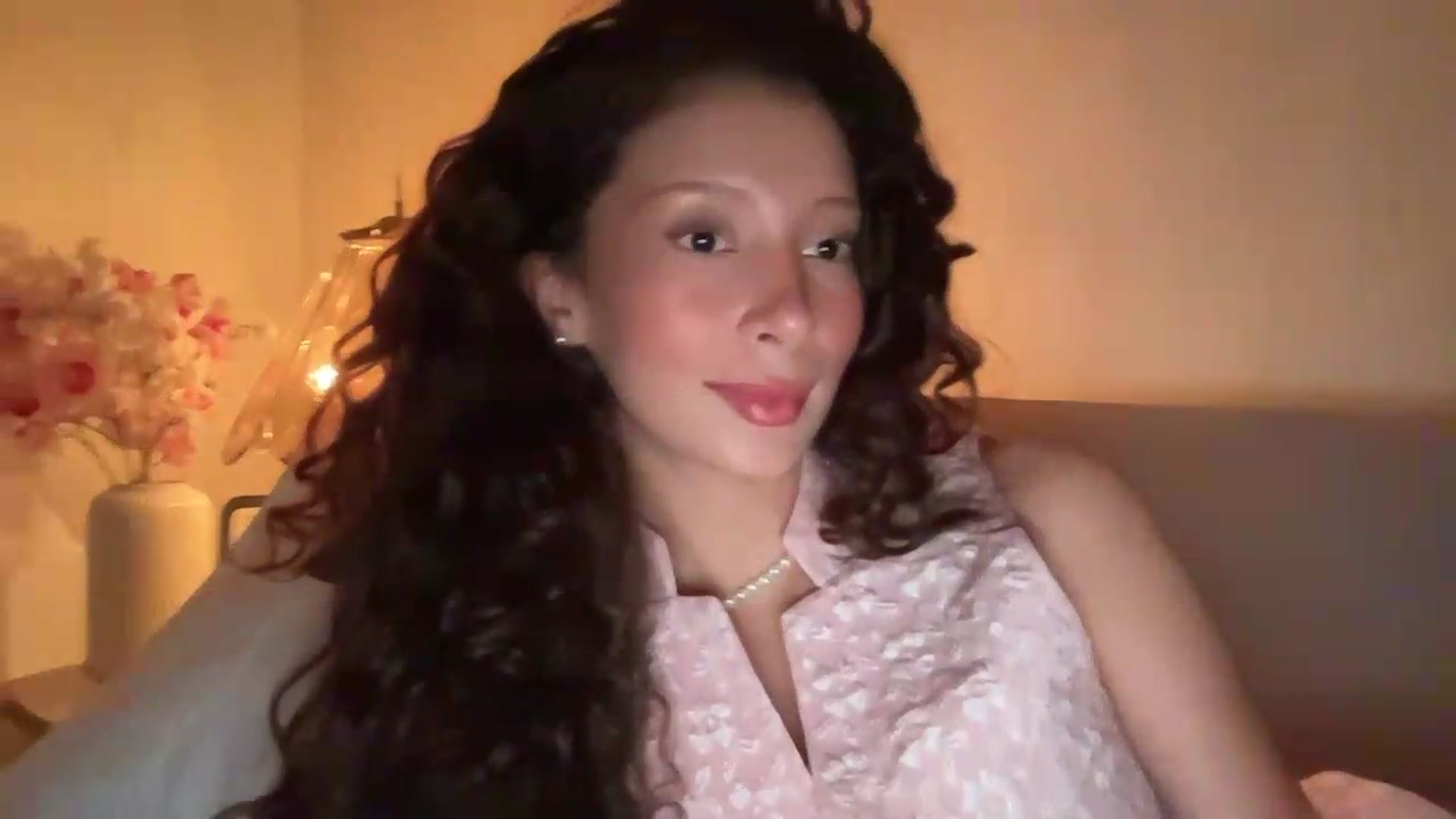 Gallery image thumbnail from SweetEllie's myfreecams stream on, 06/20/2026, 06:55 image 9 of 20
