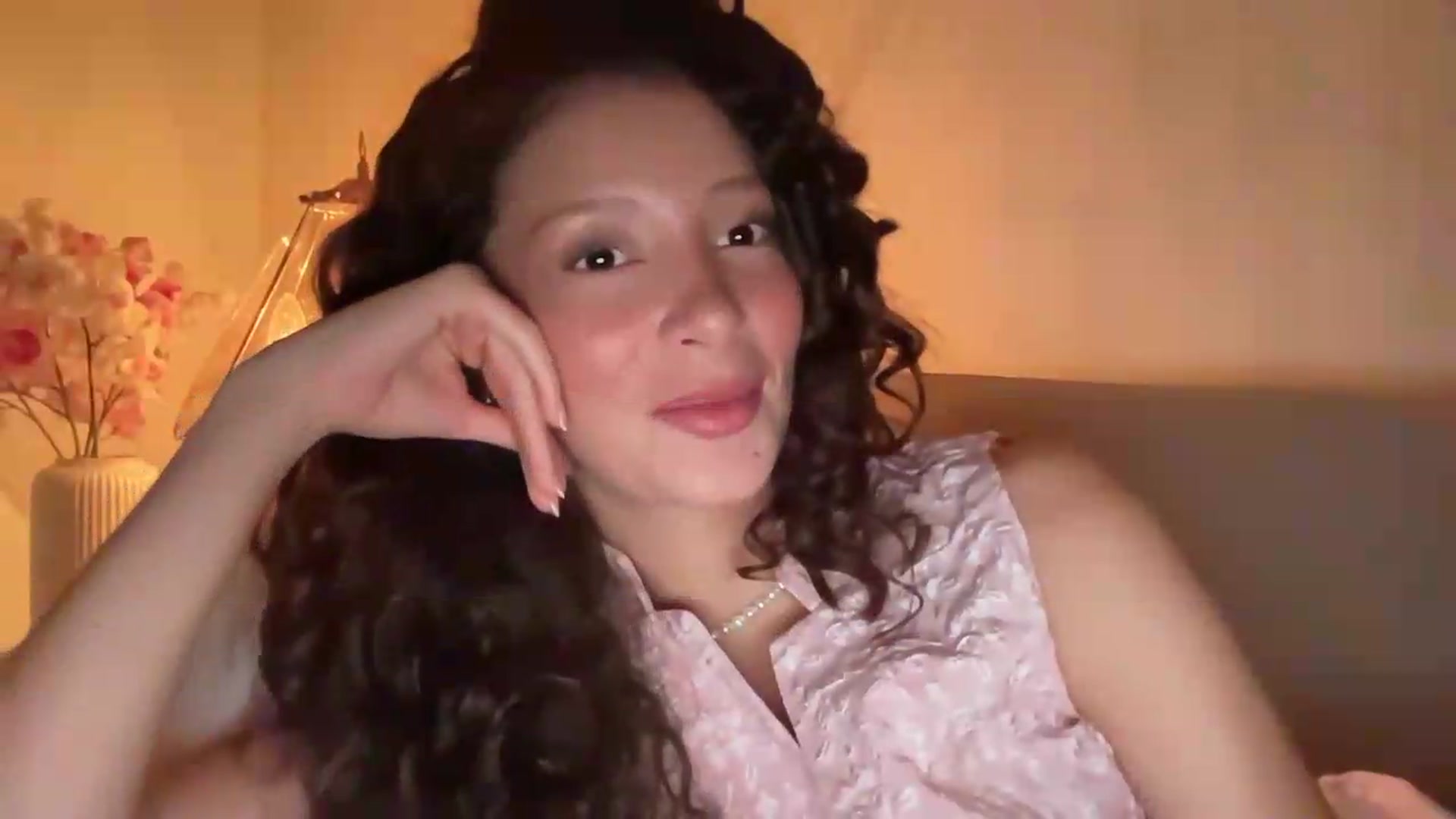 Gallery image thumbnail from SweetEllie's myfreecams stream on, 06/20/2026, 06:55 image 12 of 20