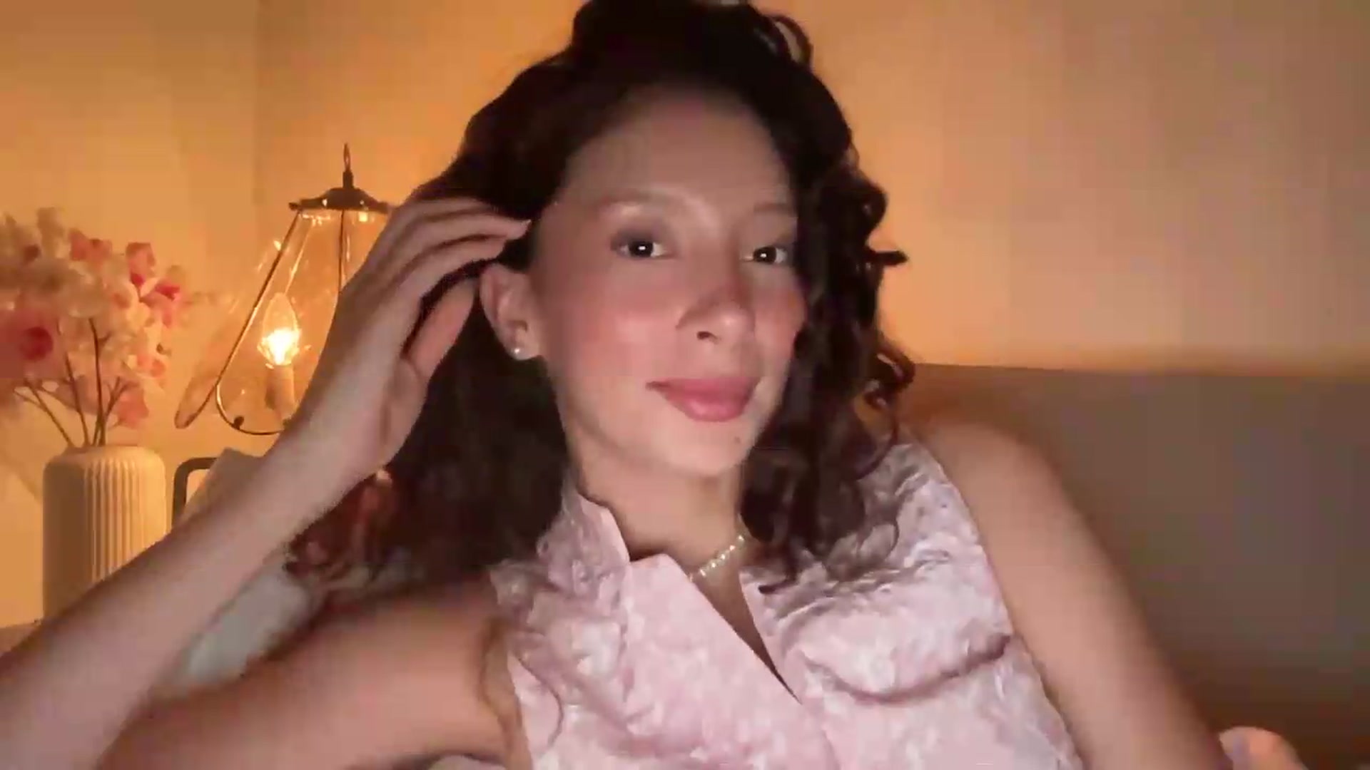 Gallery image thumbnail from SweetEllie's myfreecams stream on, 06/20/2026, 06:55 image 17 of 20
