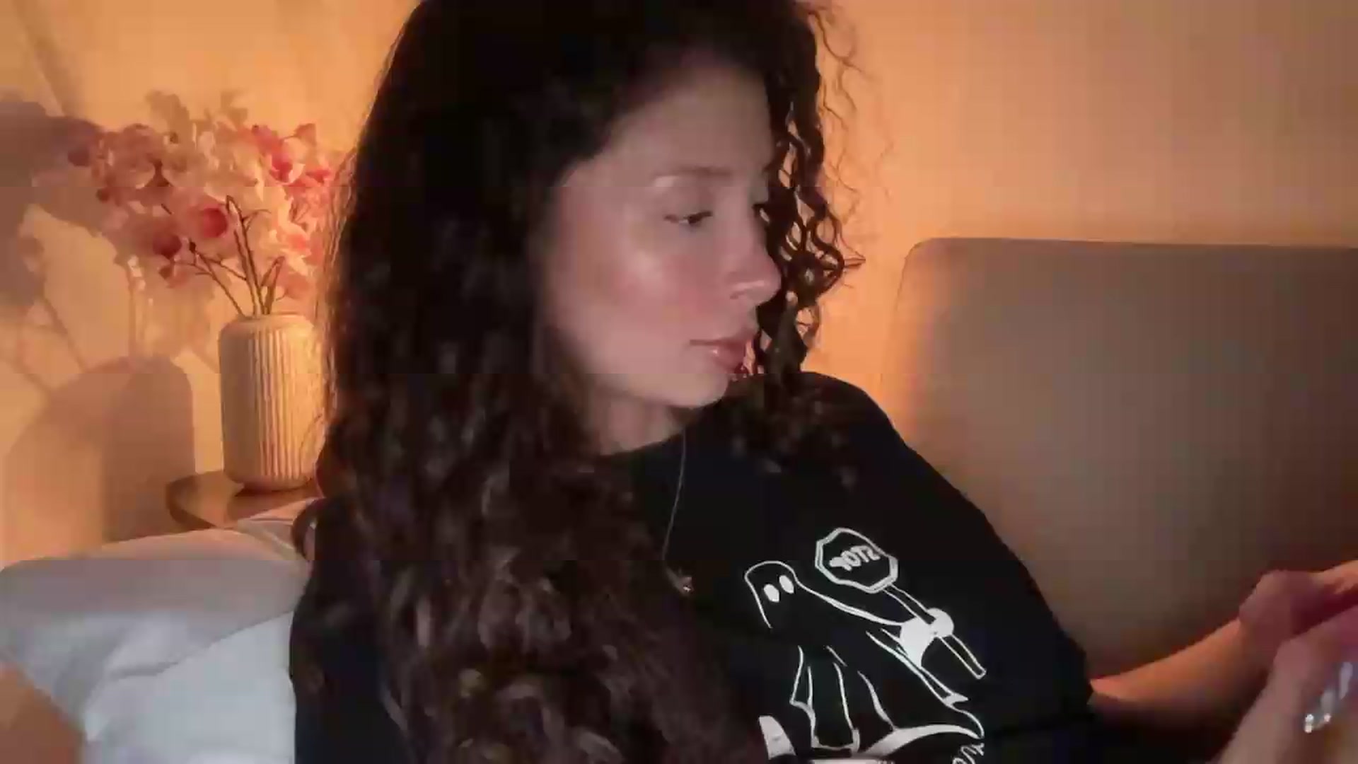 Gallery image thumbnail from SweetEllie's myfreecams stream on, 06/27/2026, 05:54 image 1 of 20