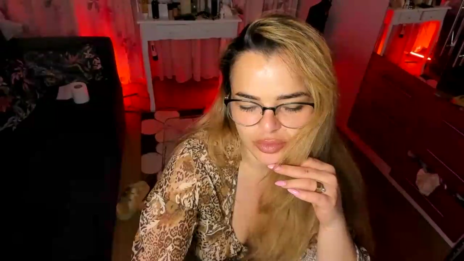Gallery image thumbnail from SweetEvil89's myfreecams stream on, 06/21/2026, 13:31 image 15 of 20