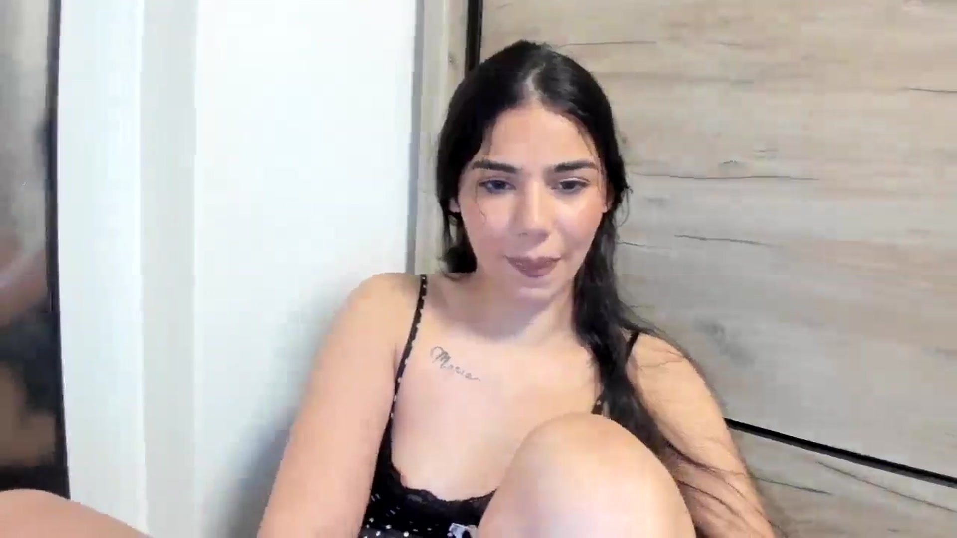Gallery image thumbnail from SweetGirl19's myfreecams stream on, 04/16/2026, 13:01 image 5 of 20