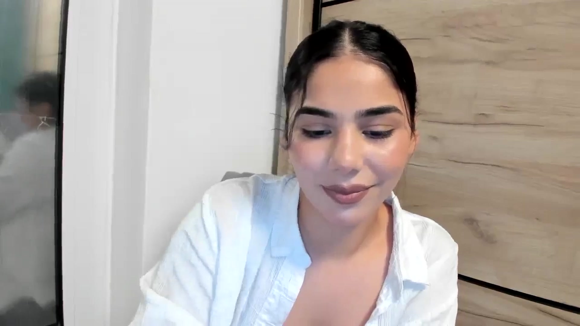 Gallery image thumbnail from SweetGirl19's myfreecams stream on, 04/20/2026, 11:37 image 13 of 20