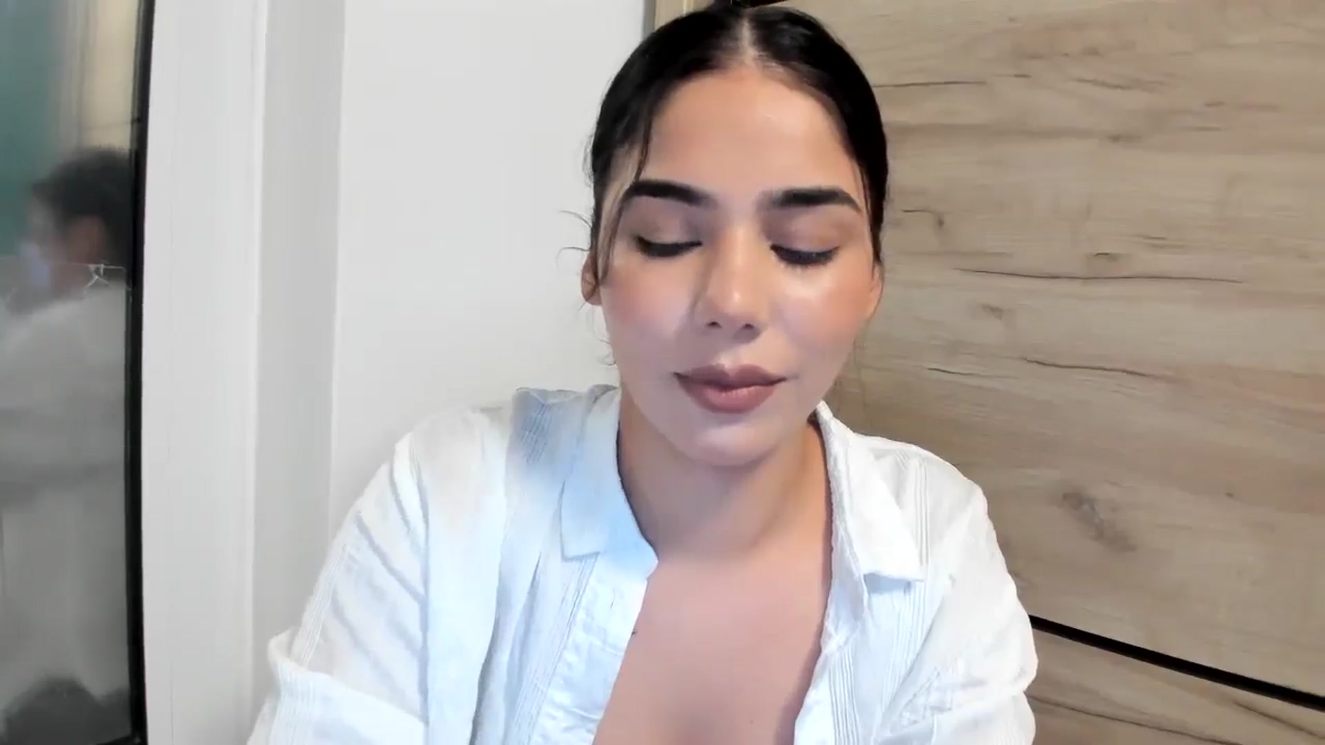 Gallery image thumbnail from SweetGirl19's myfreecams stream on, 04/20/2026, 11:37 image 8 of 20