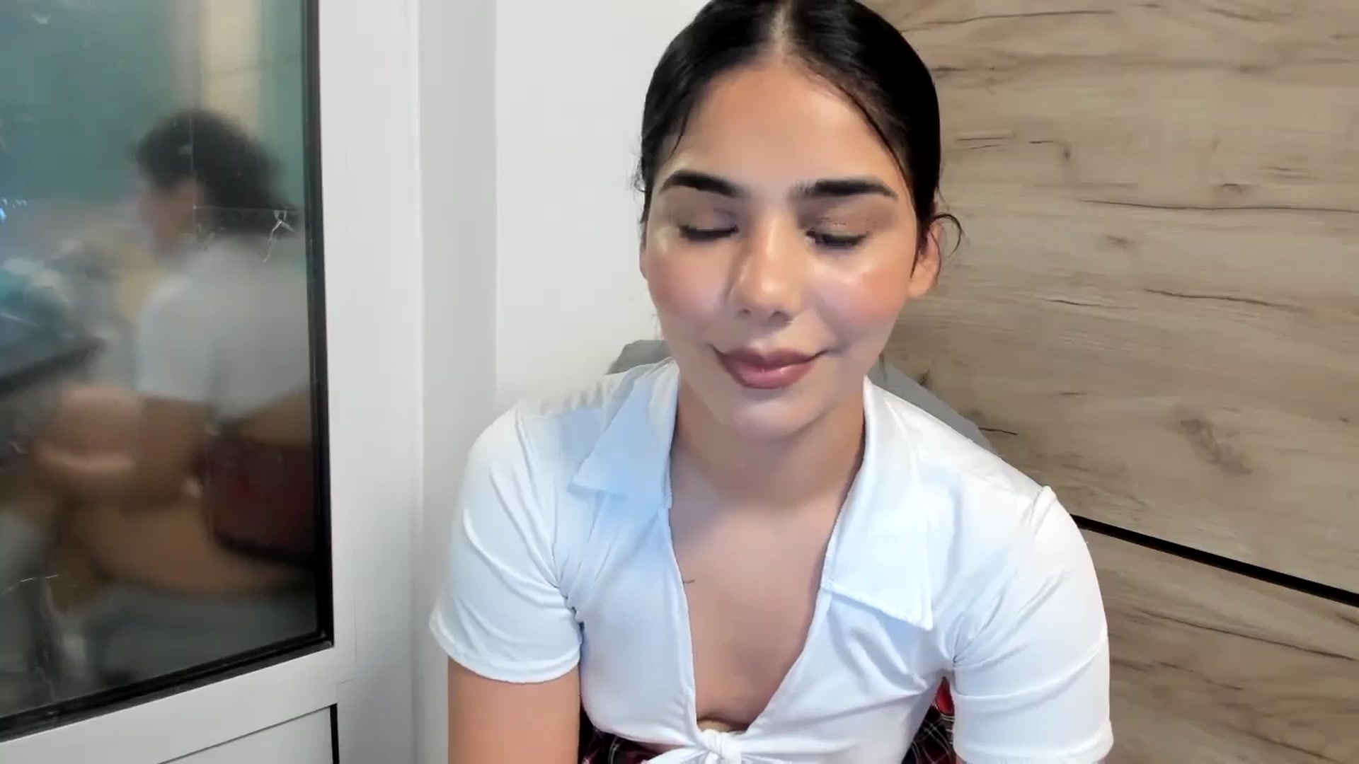 Gallery image thumbnail from SweetGirl19's myfreecams stream on, 04/21/2026, 13:09 image 15 of 20