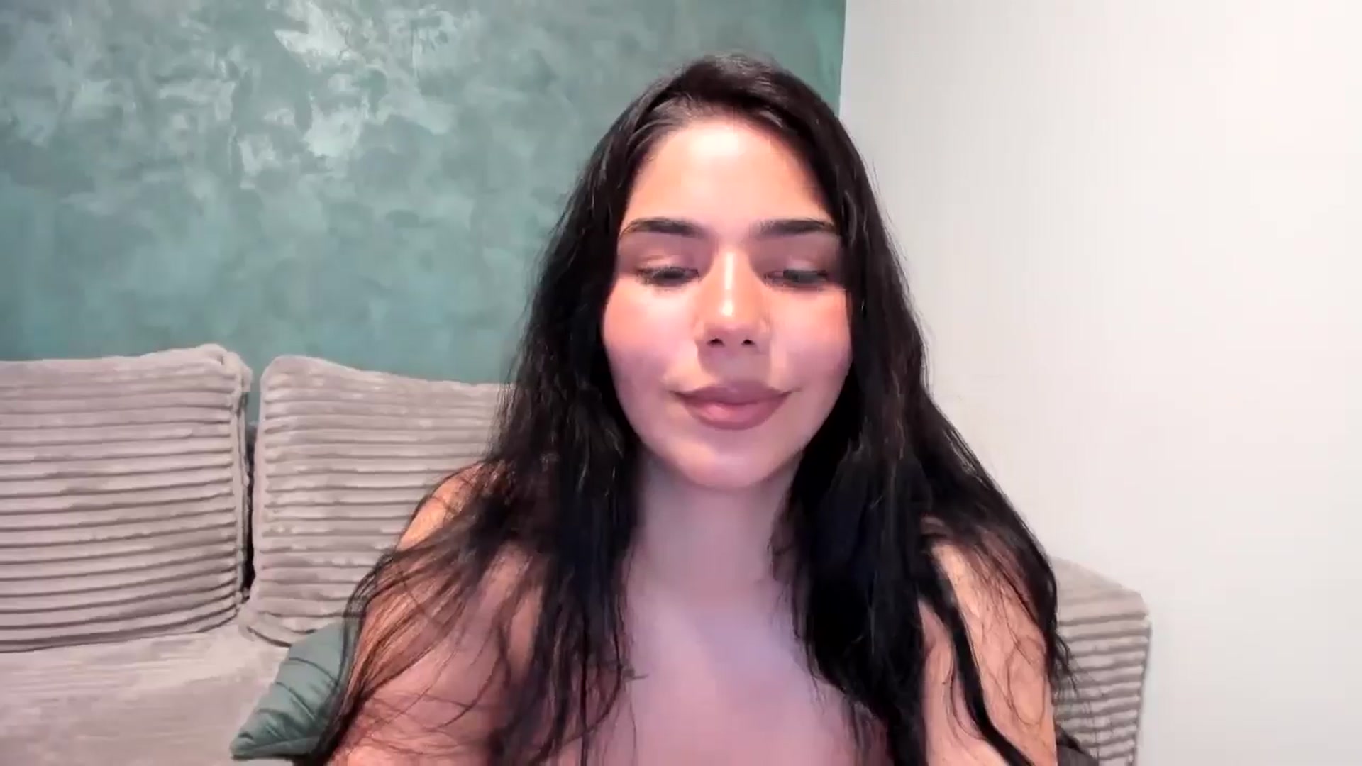 Gallery image thumbnail from SweetGirl19's myfreecams stream on, 05/04/2026, 14:39 image 6 of 20