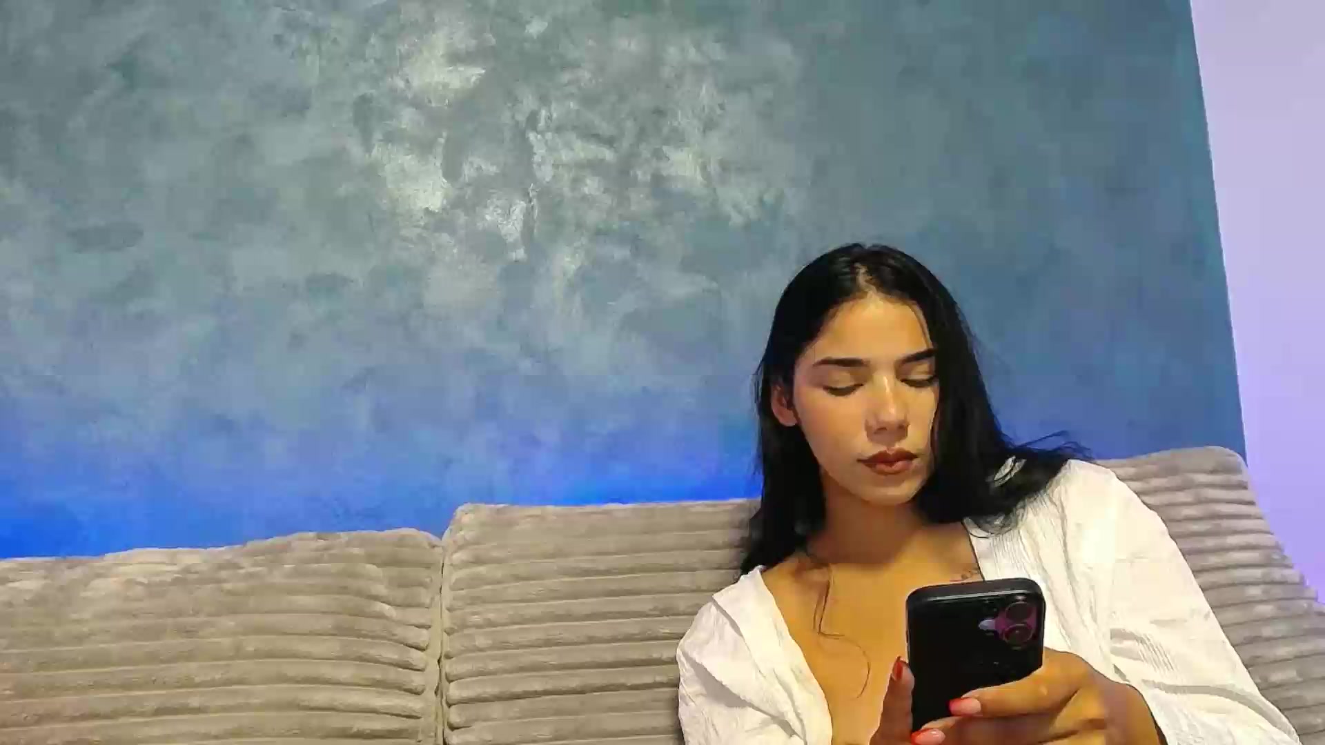 Gallery image thumbnail from SweetGirl19's myfreecams stream on, 09/17/2026, 01:15 image 12 of 20