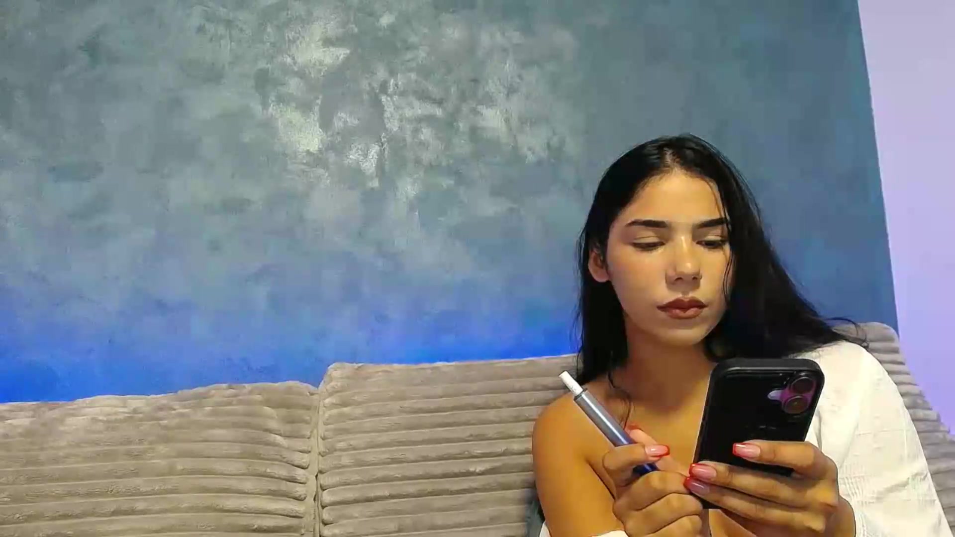Gallery image thumbnail from SweetGirl19's myfreecams stream on, 09/17/2026, 01:15 image 9 of 20
