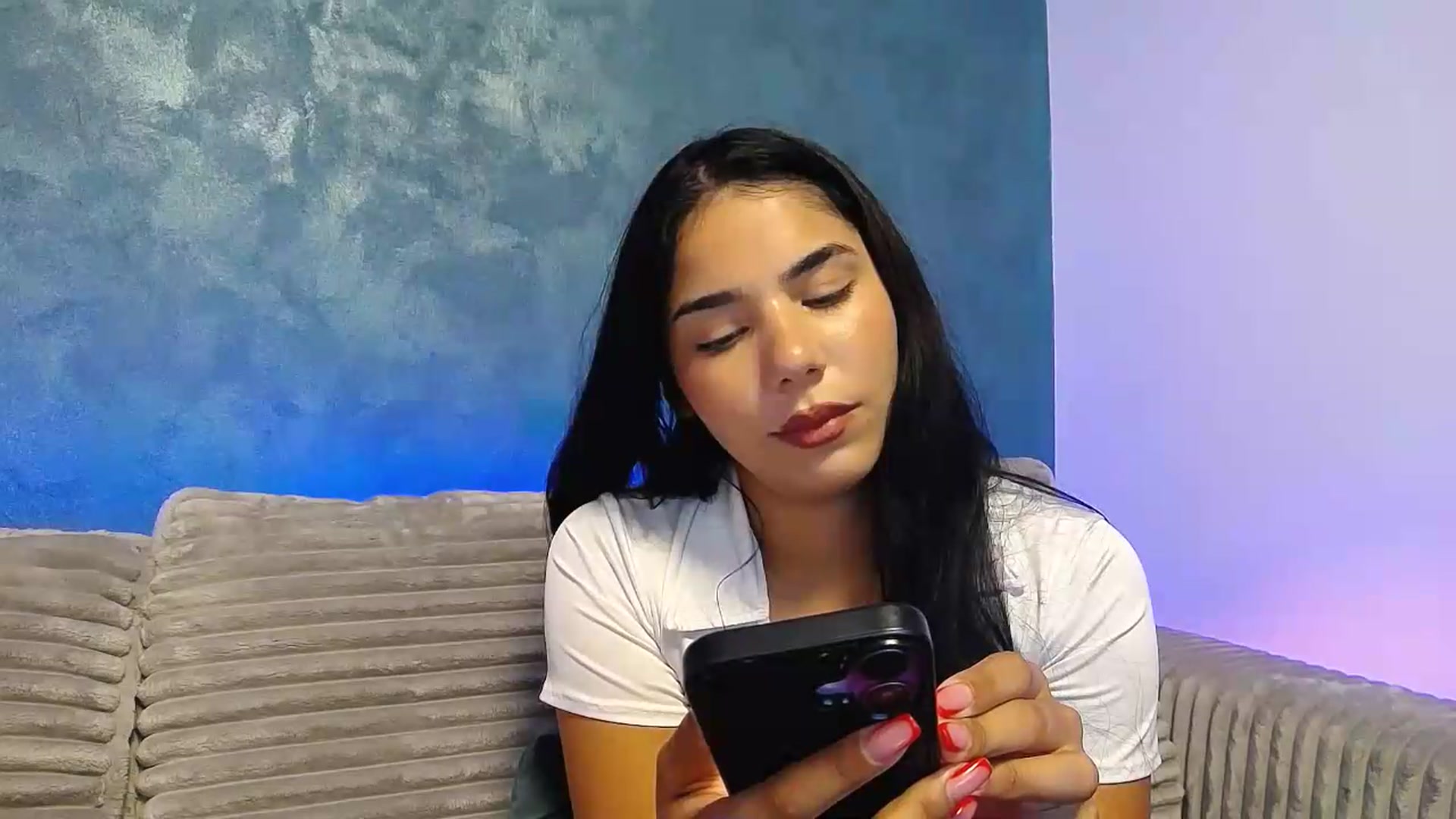 Gallery image thumbnail from SweetGirl19's myfreecams stream on, 09/17/2026, 03:58 image 19 of 20