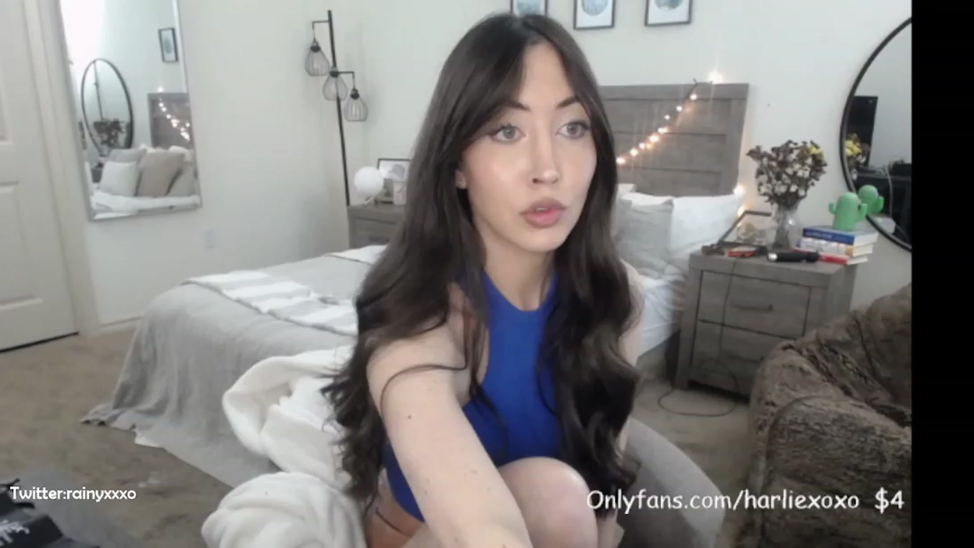 Gallery image thumbnail from SweetHarlie's myfreecams stream on, 11/21/2022, 21:02 image 2 of 20