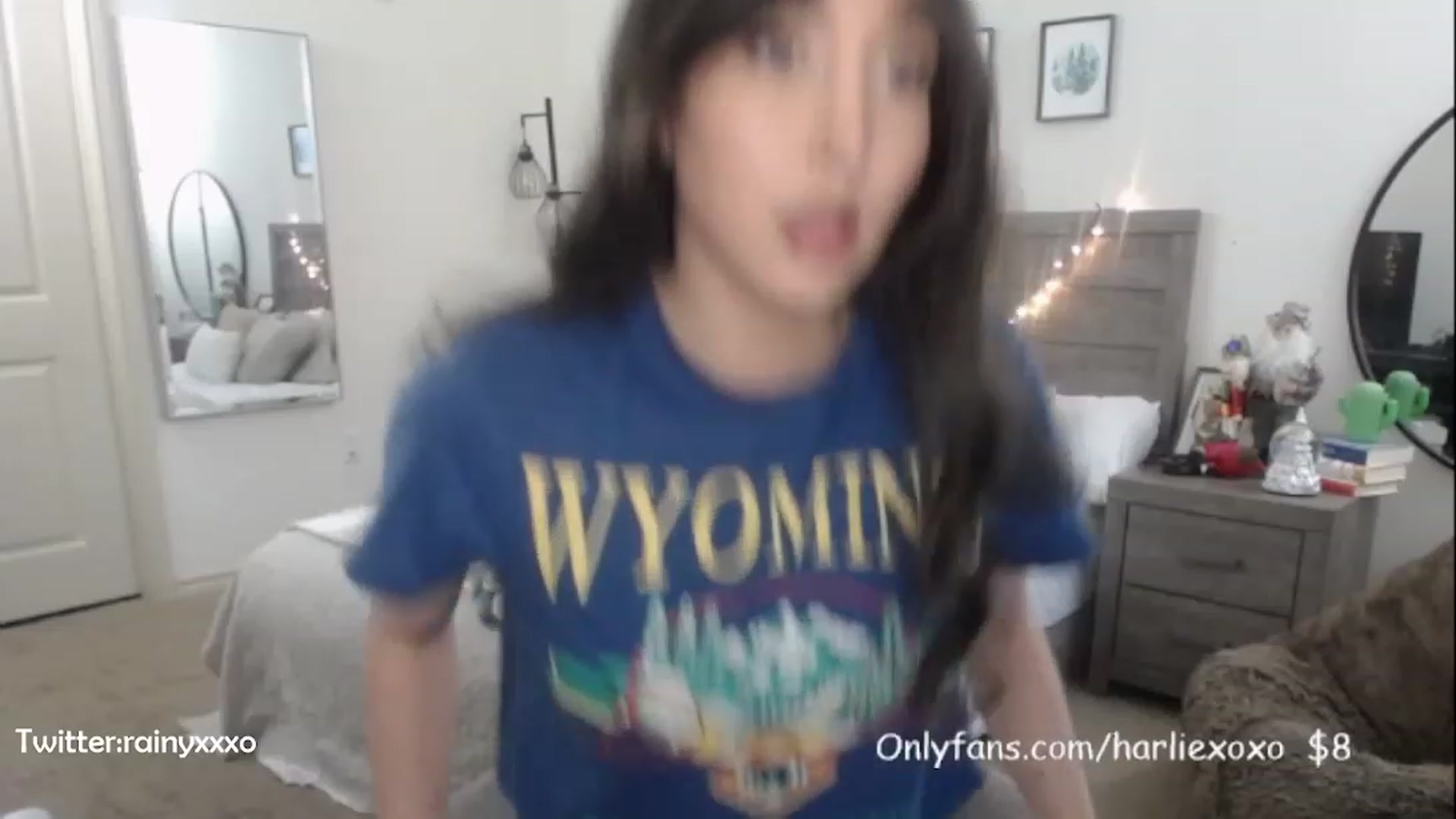 Gallery image thumbnail from SweetHarlie's myfreecams stream on, 12/26/2022, 21:59 image 8 of 20
