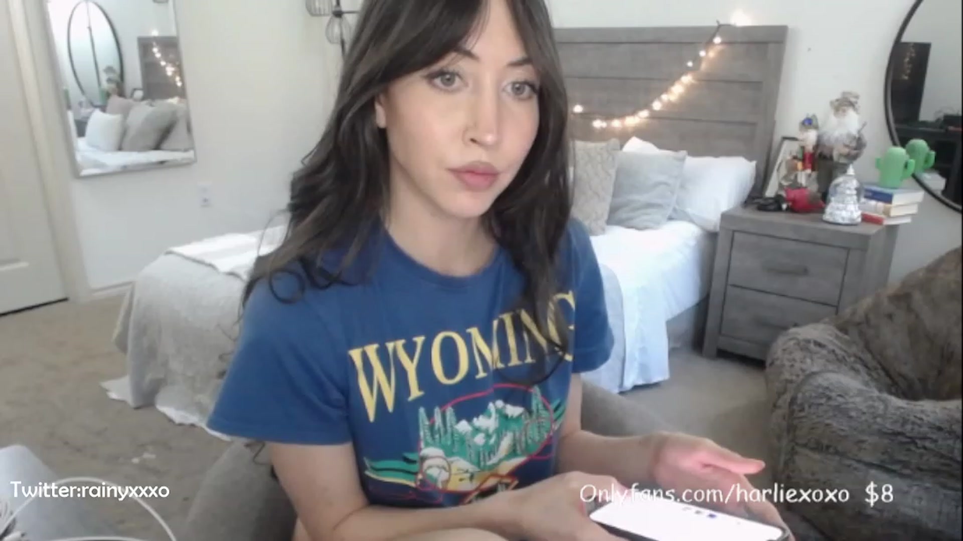 Gallery image thumbnail from SweetHarlie's myfreecams stream on, 12/26/2022, 23:19 image 11 of 20
