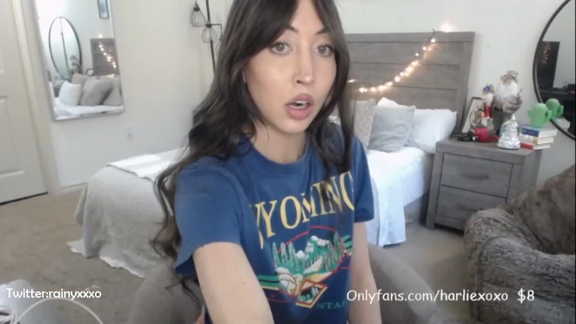 Gallery image thumbnail from SweetHarlie's myfreecams stream on, 12/26/2022, 23:19 image 8 of 20