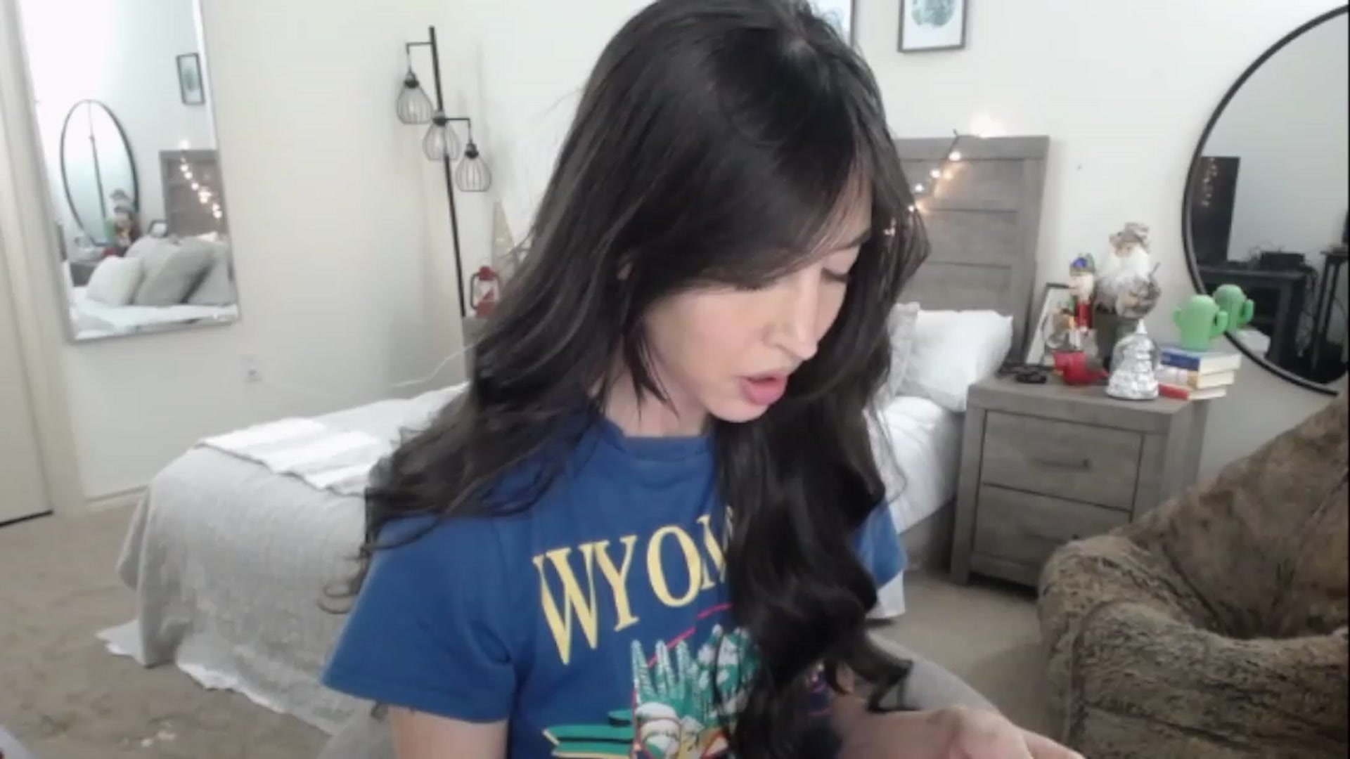 Gallery image thumbnail from SweetHarlie's myfreecams stream on, 12/27/2022, 02:00 image 6 of 20
