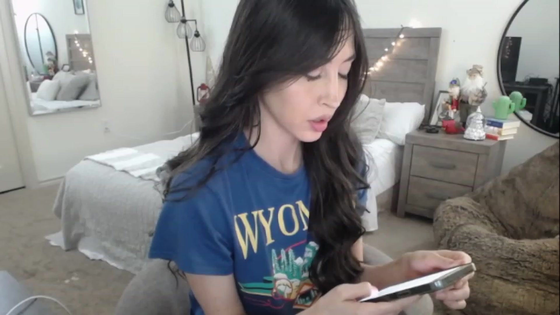 Gallery image thumbnail from SweetHarlie's myfreecams stream on, 12/27/2022, 02:00 image 13 of 20